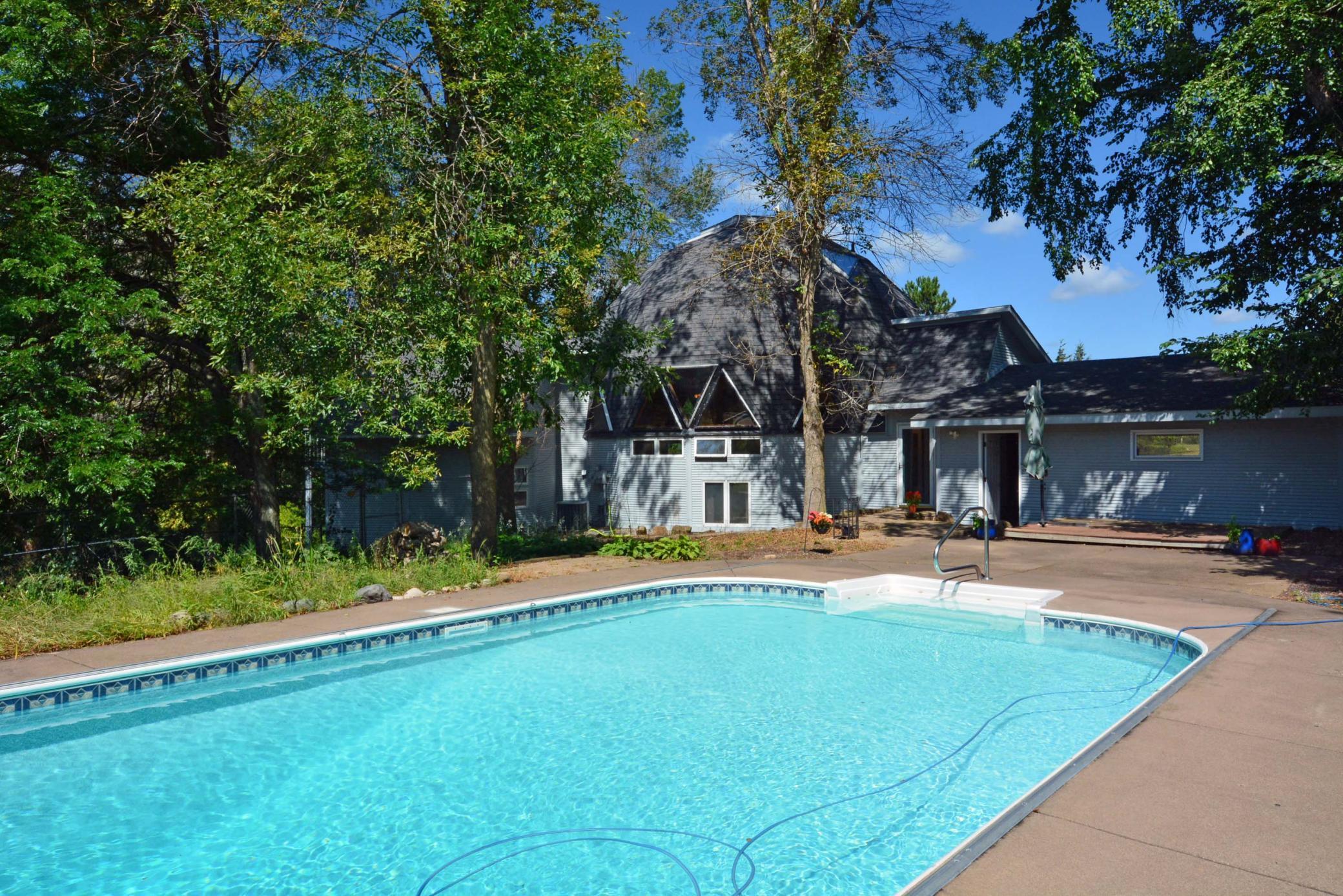 main property photo 23