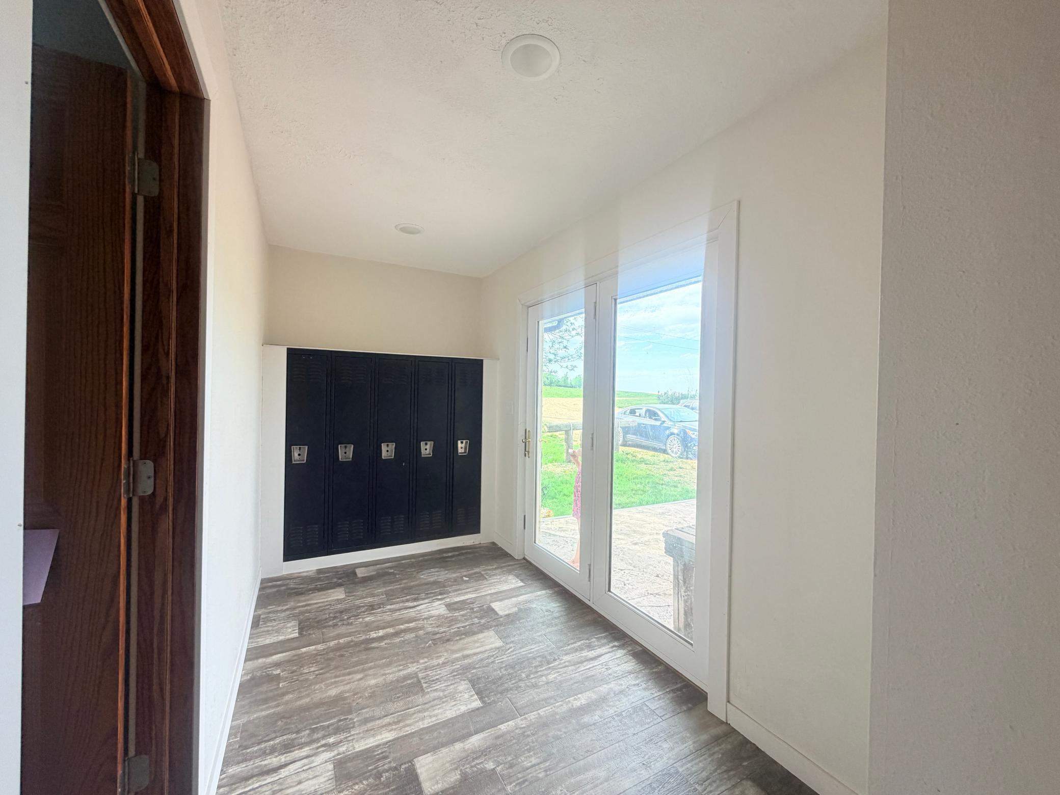 main property photo 18