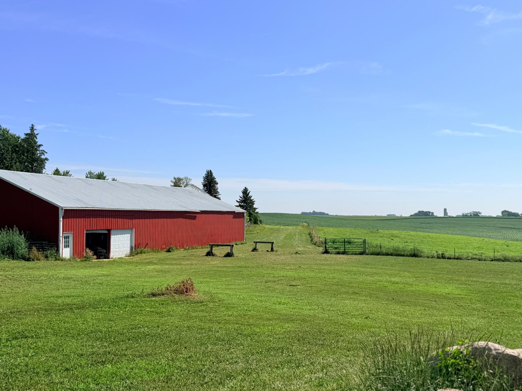 main property photo 35
