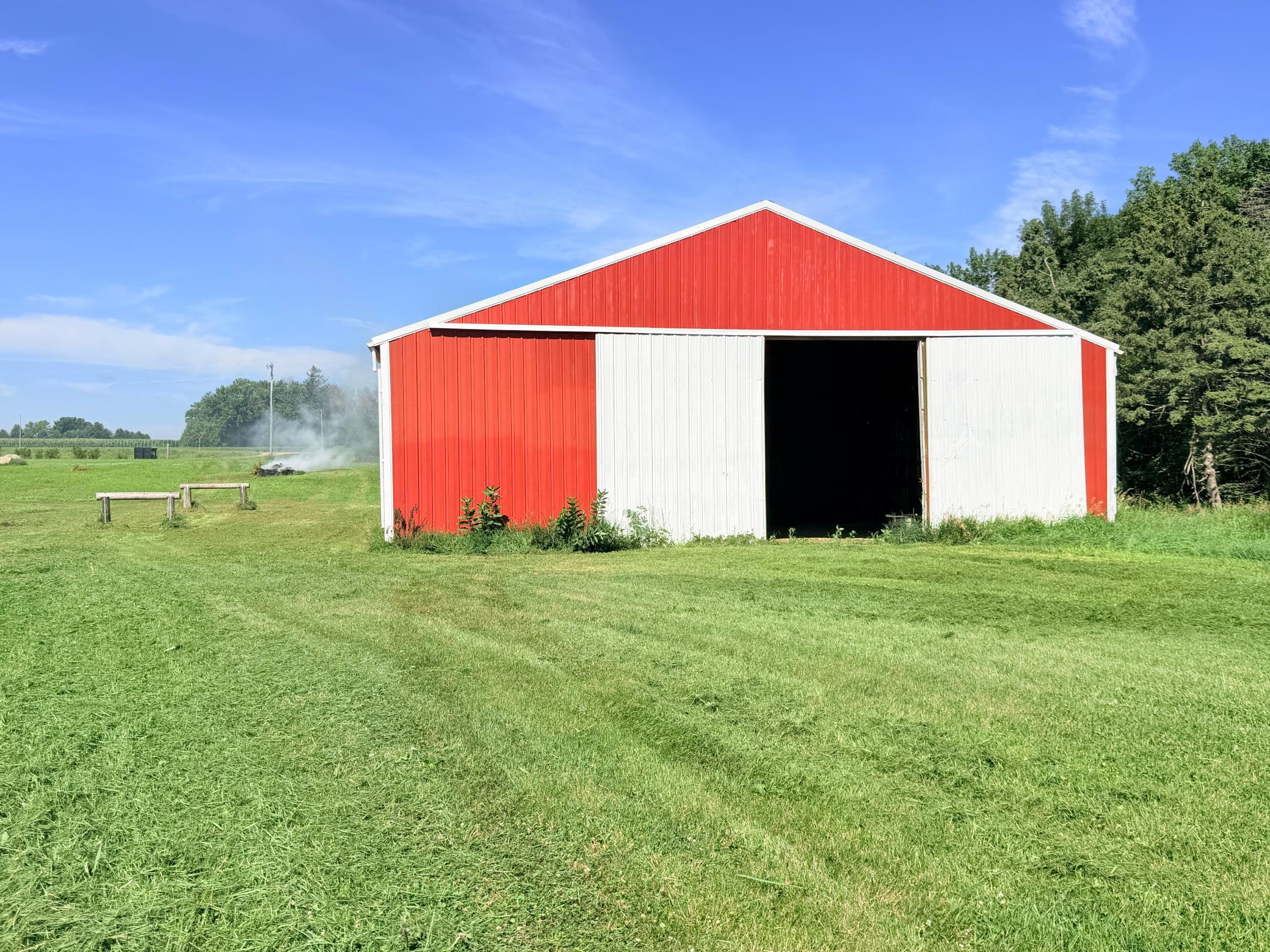 main property photo 40