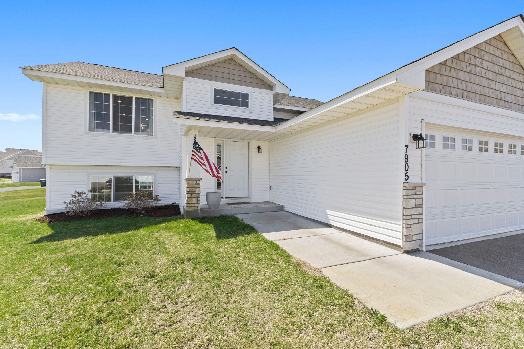 main property photo 41