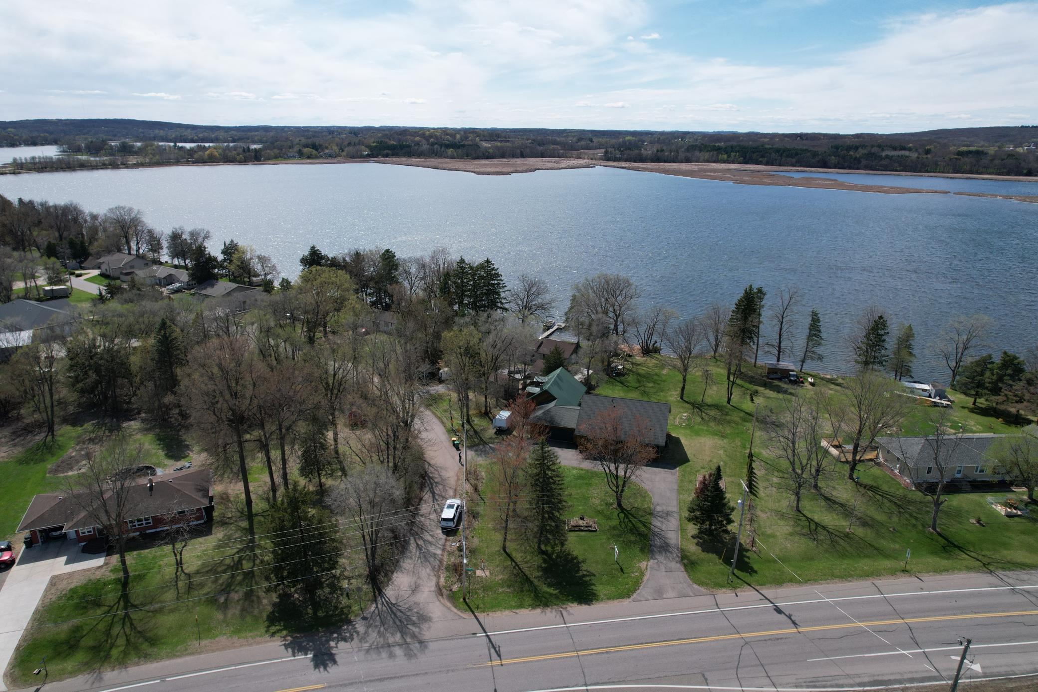 main property photo 40