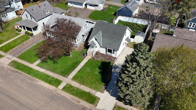 main property photo 38