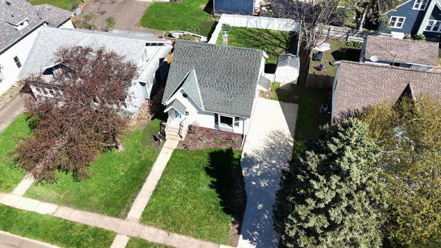 main property photo 41