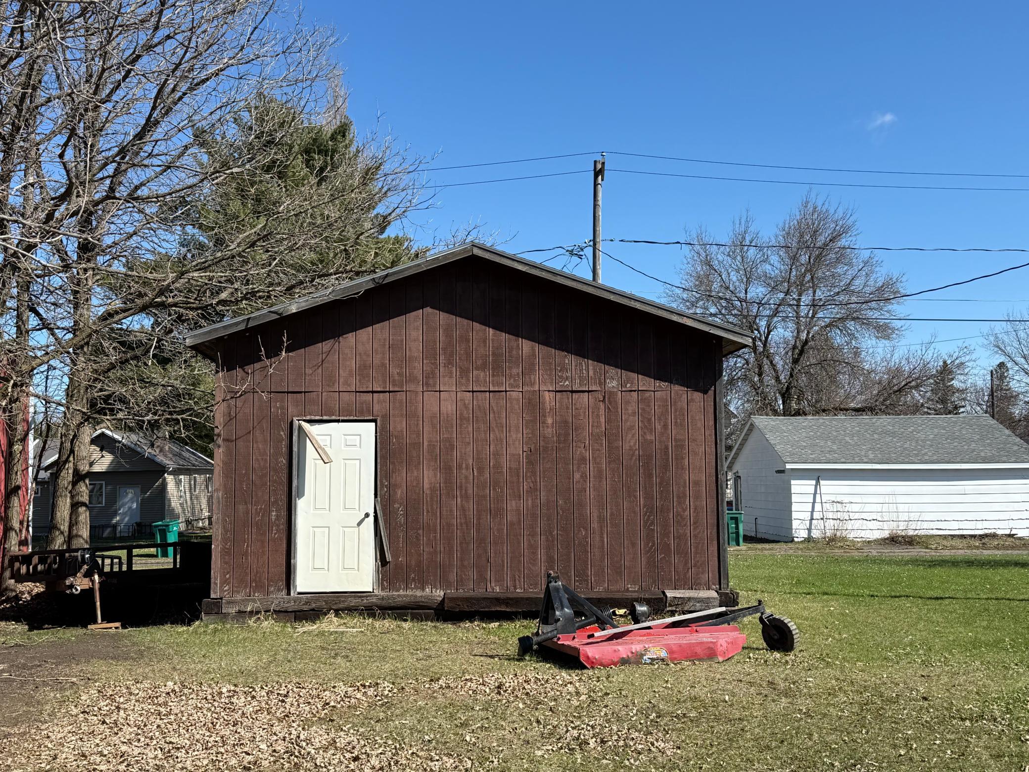 main property photo 9