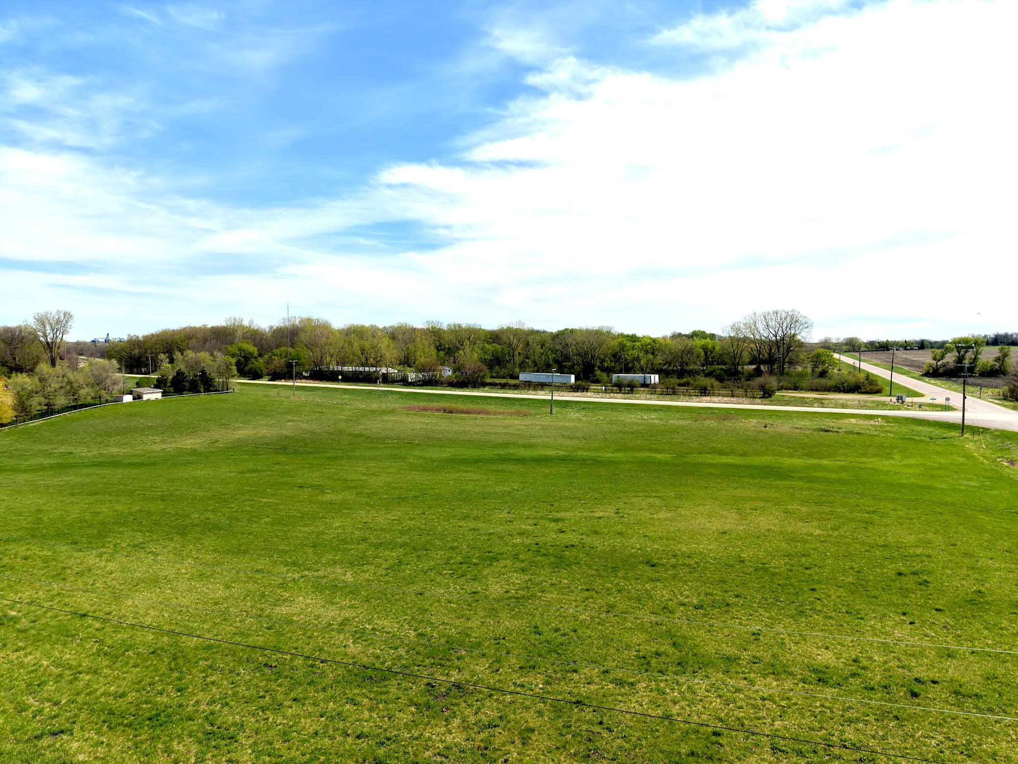 main property photo 11