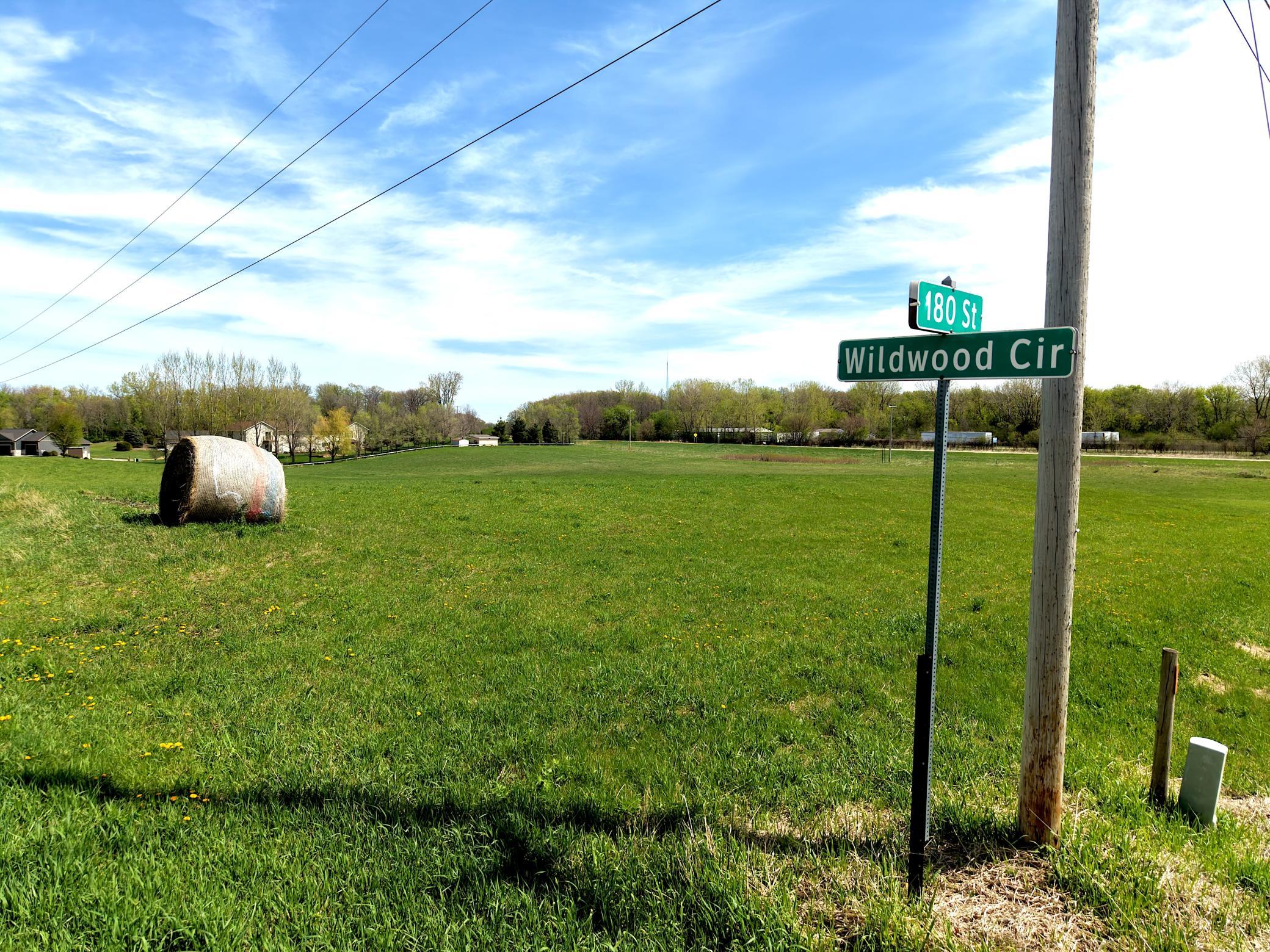 main property photo 9