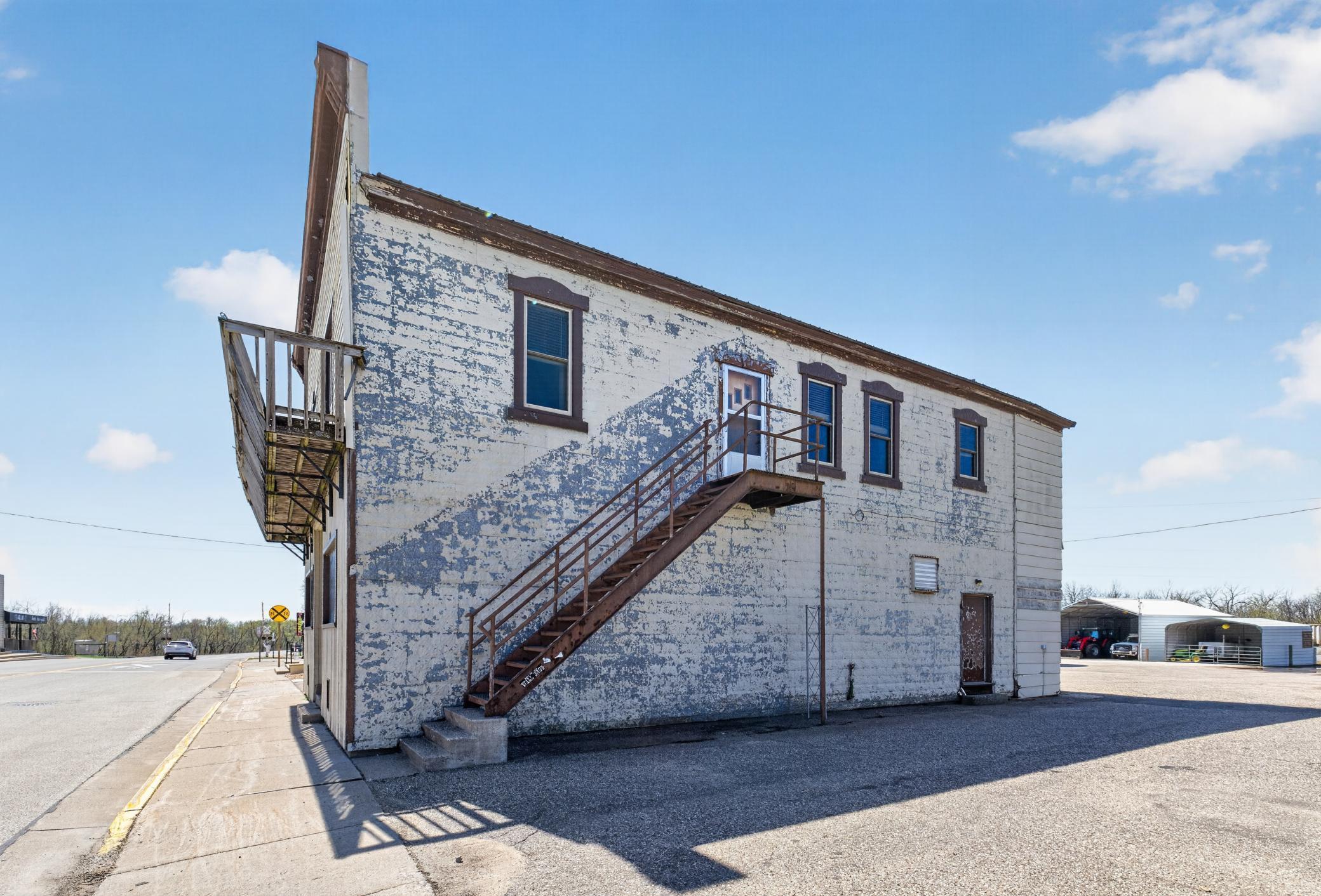 main property photo 21