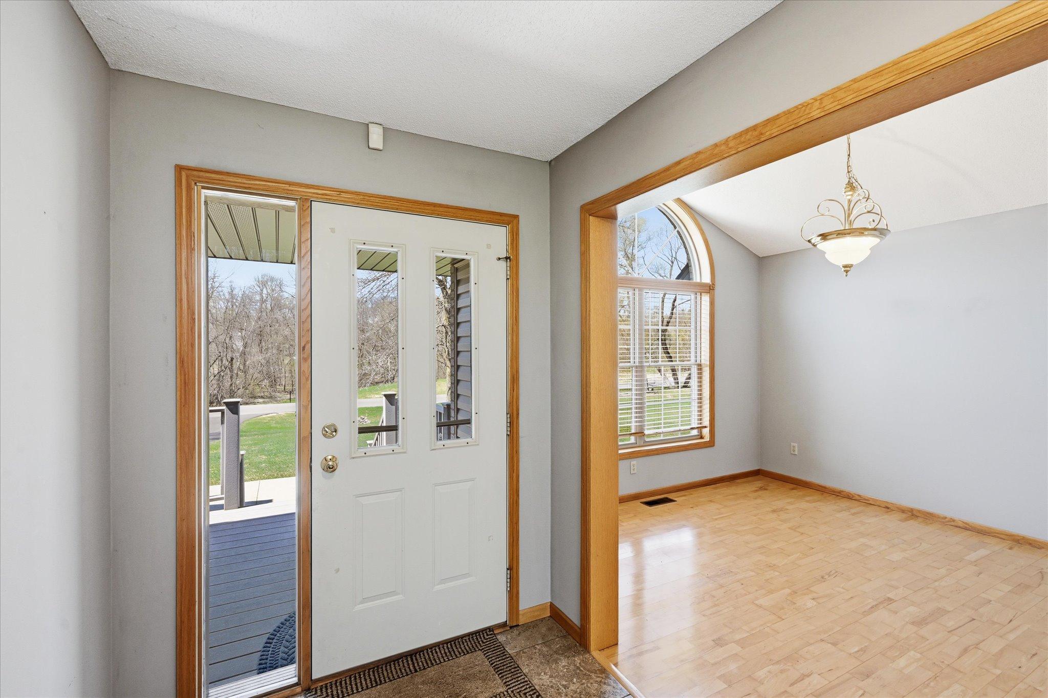 main property photo 11