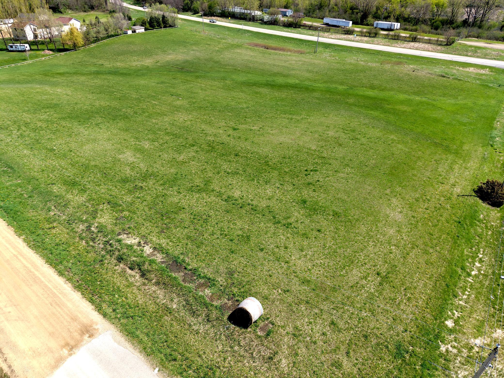 main property photo 16