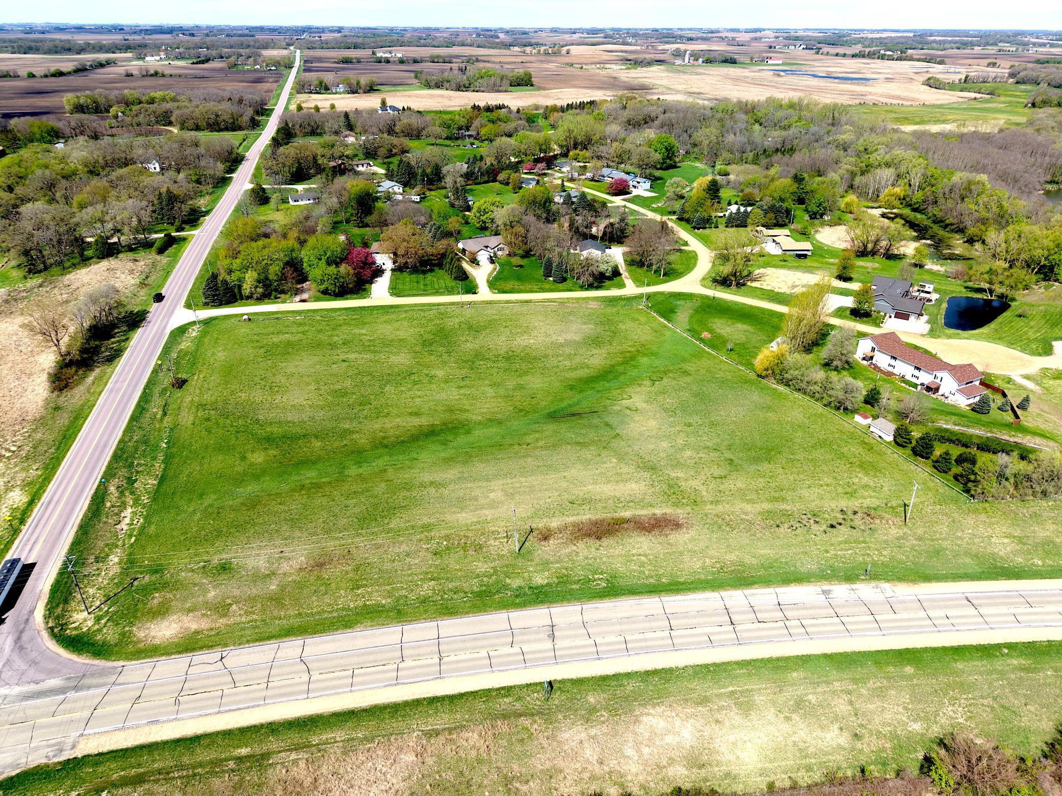 main property photo 5