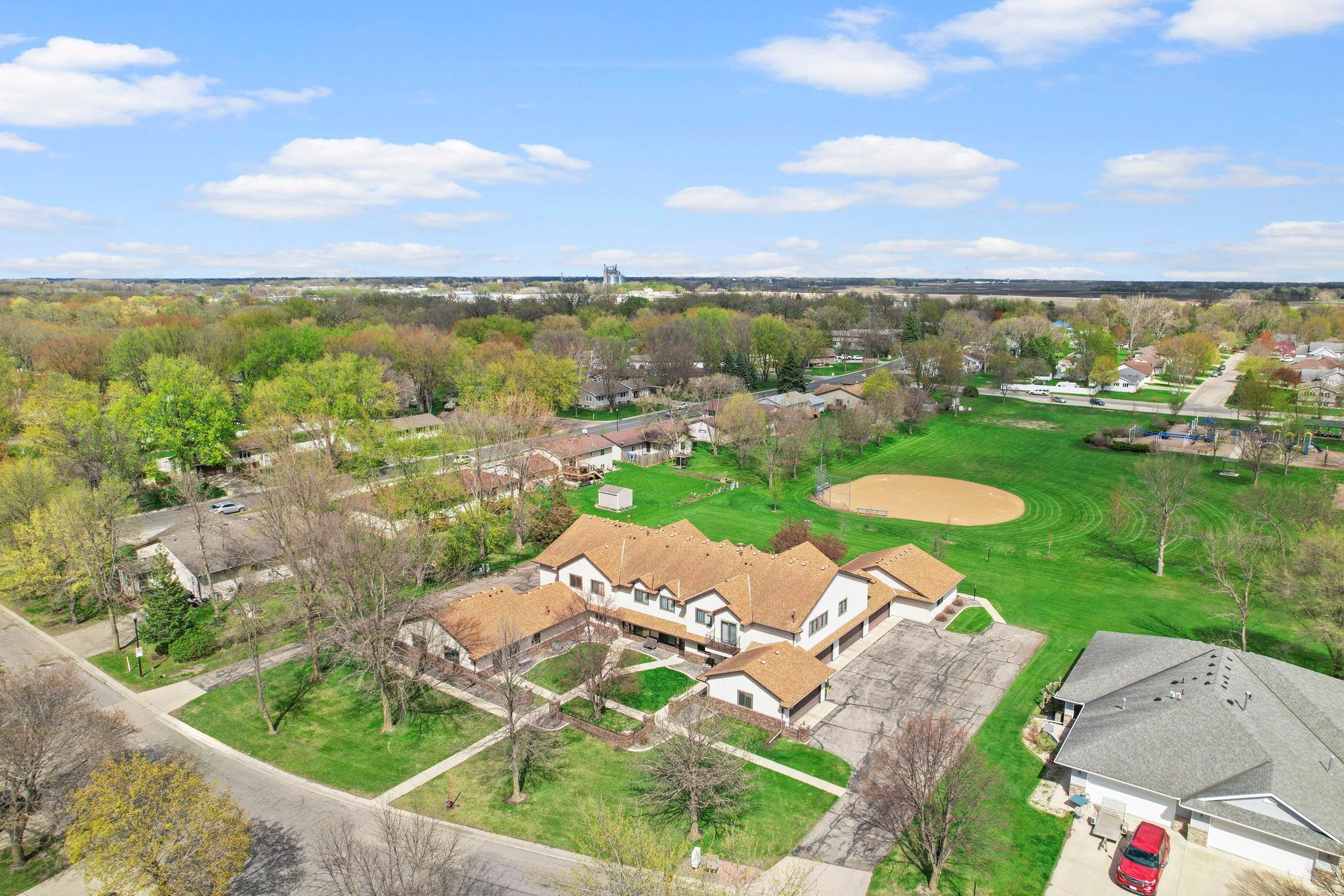 main property photo 24
