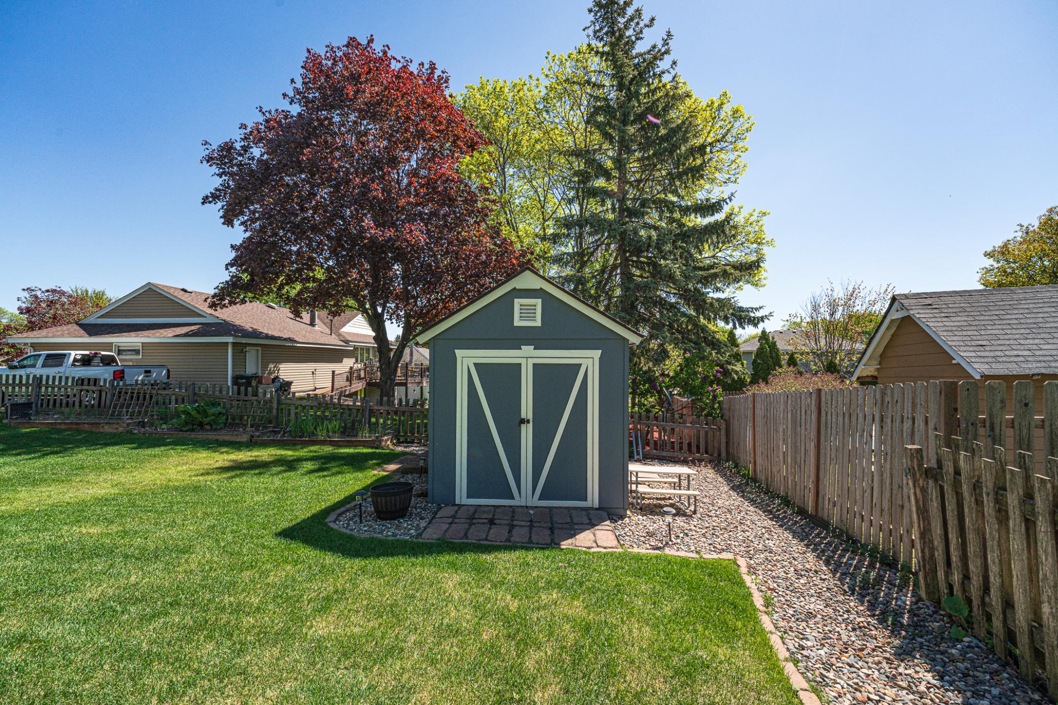 main property photo 45