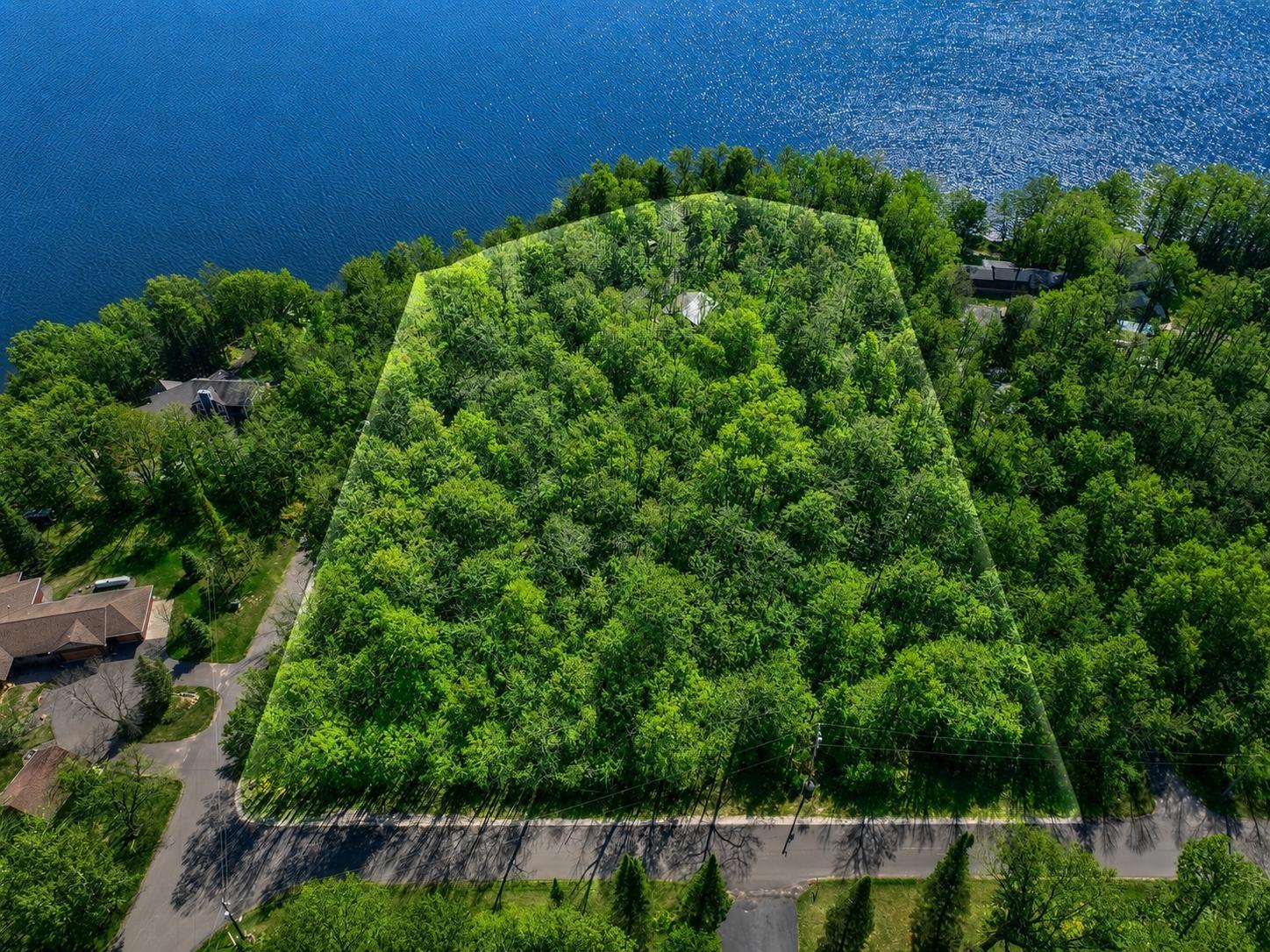 main property photo 41