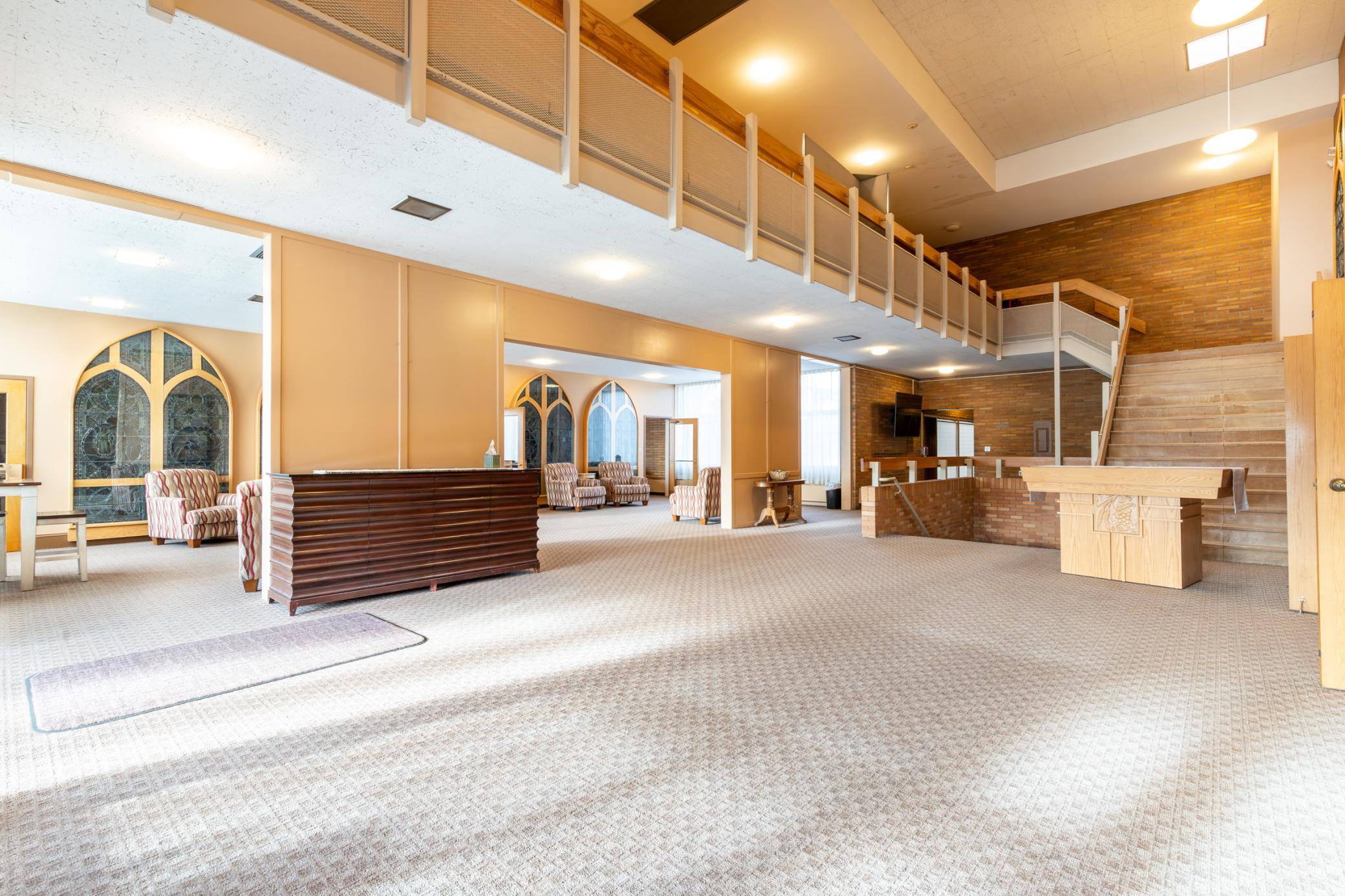 main property photo 10