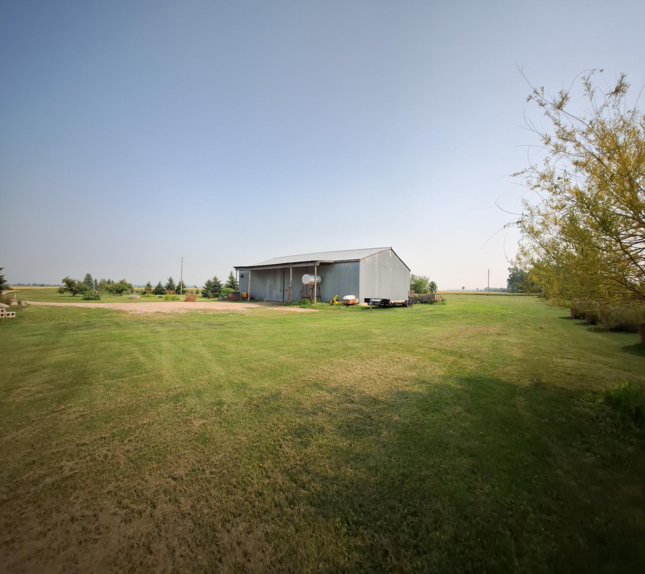 main property photo 16