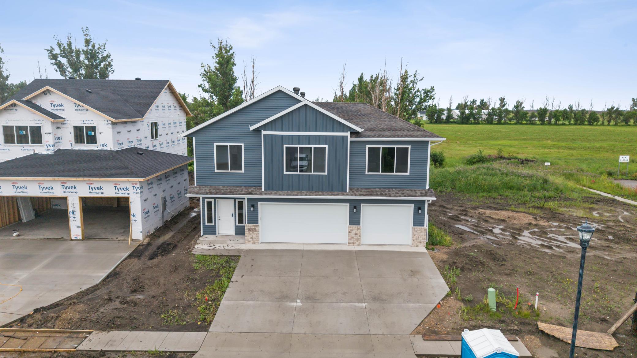 main property photo 33