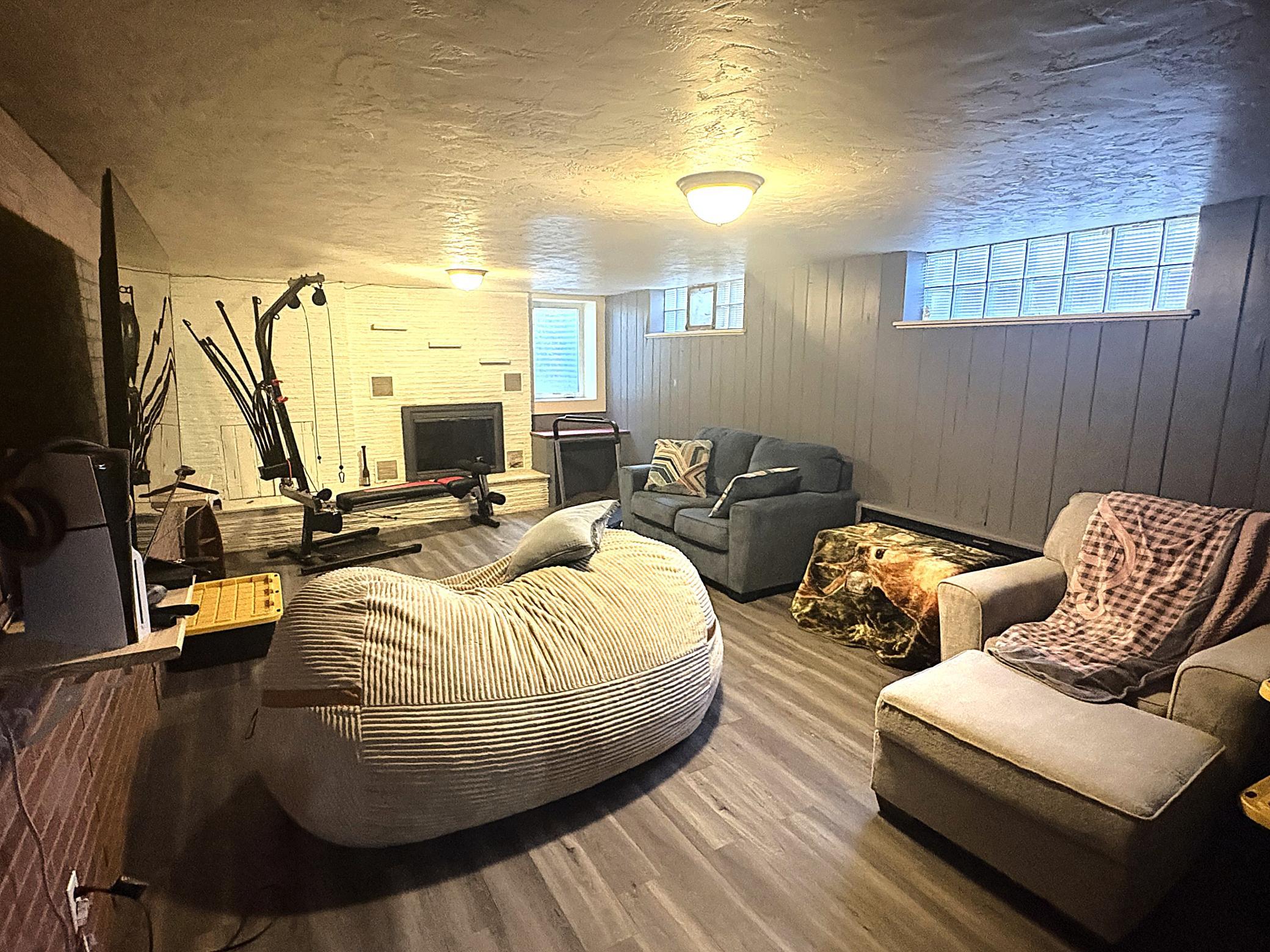 main property photo 18