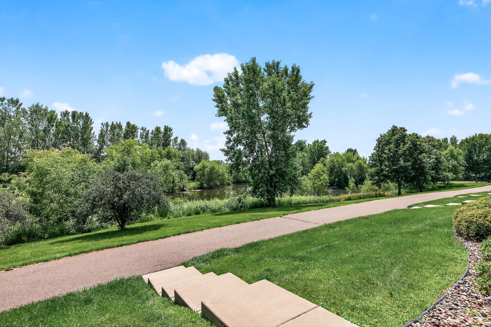 main property photo 24