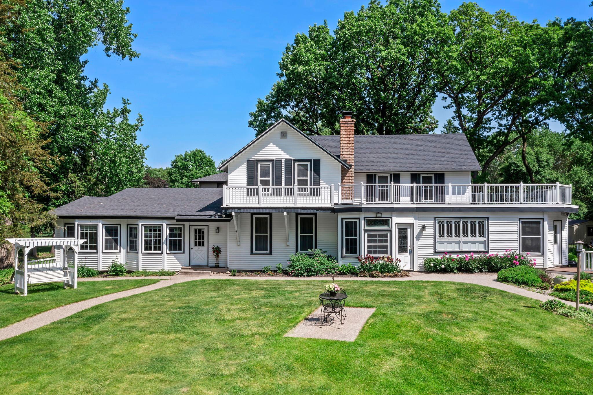 main property photo 12