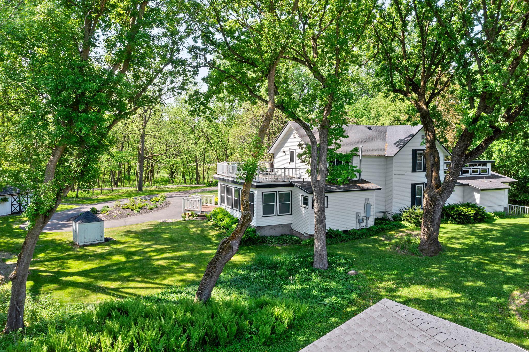 main property photo 9