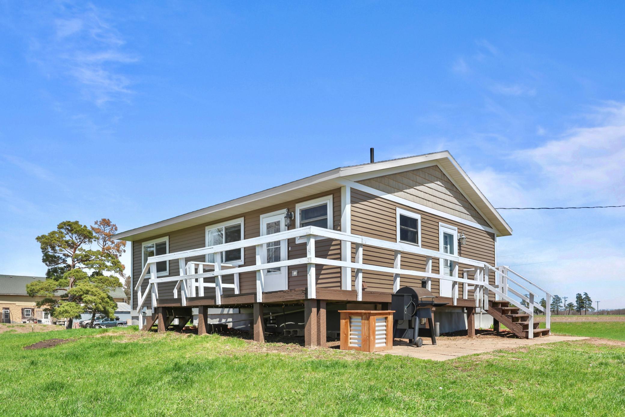 main property photo 17
