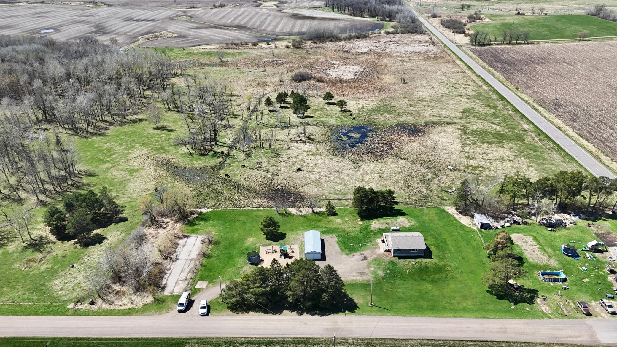 main property photo 23