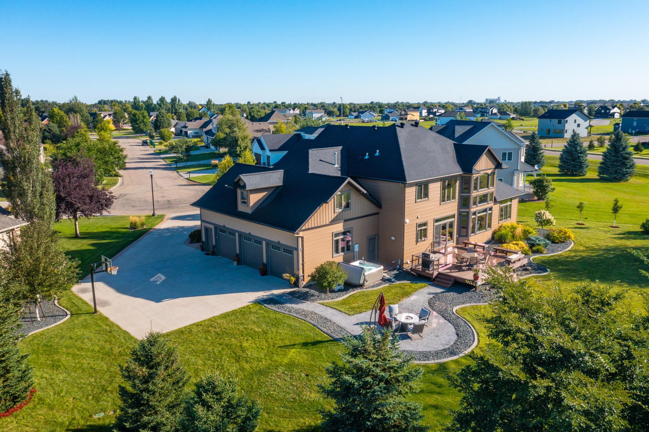 main property photo 78