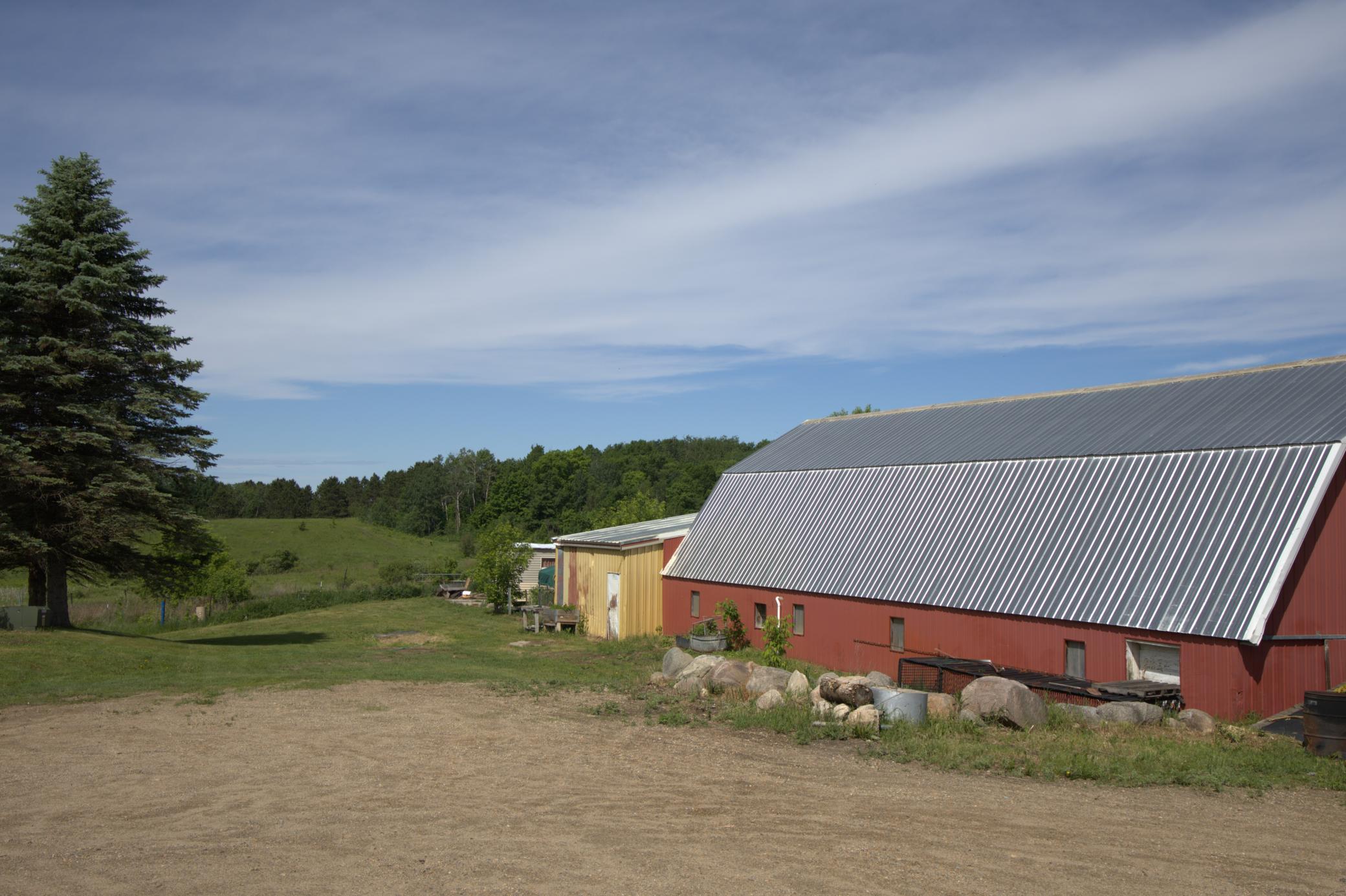 main property photo 18