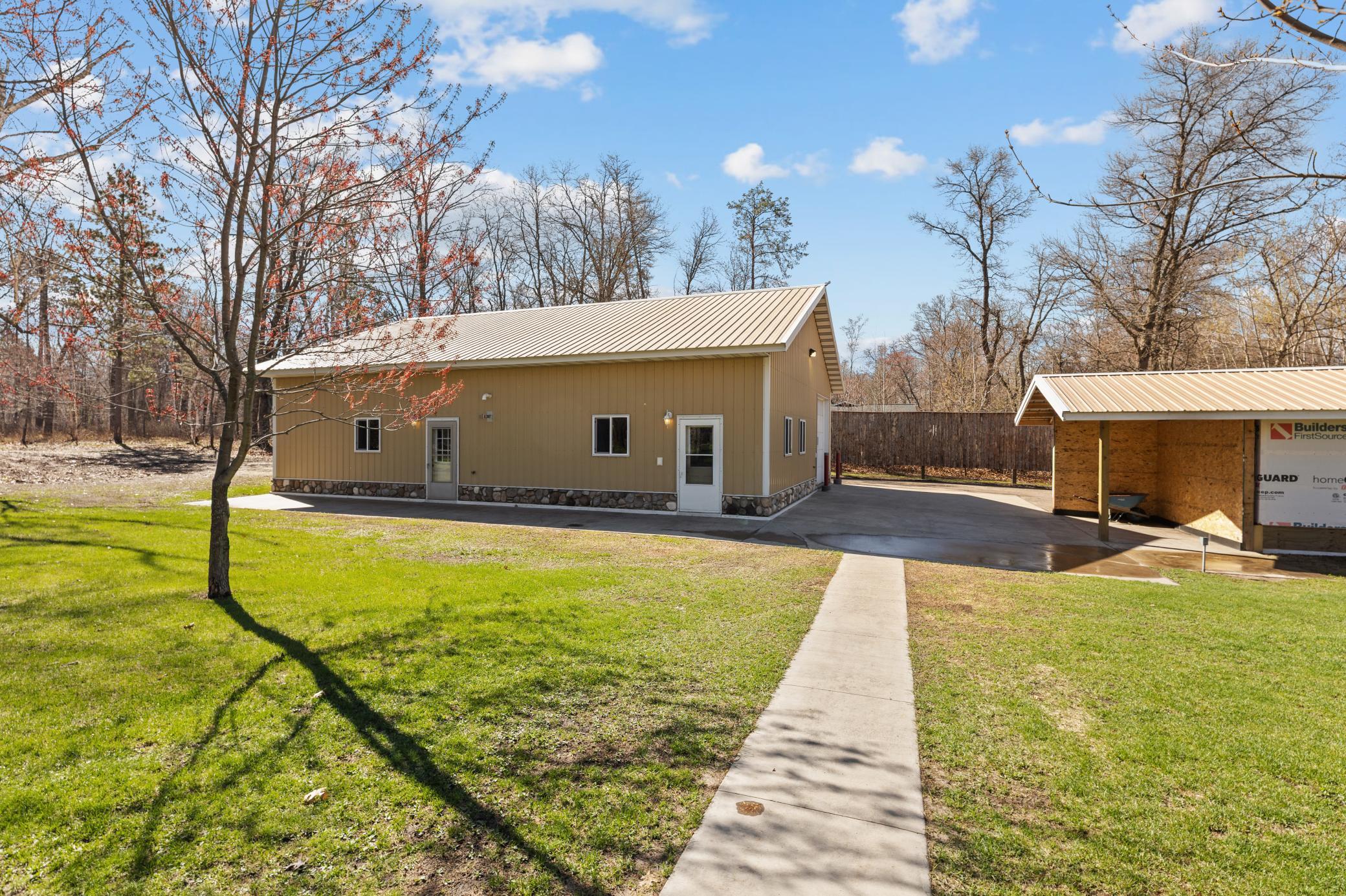main property photo 38