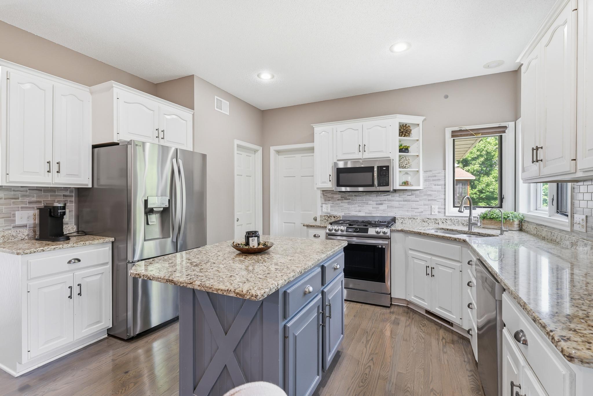 property viewer photo 16