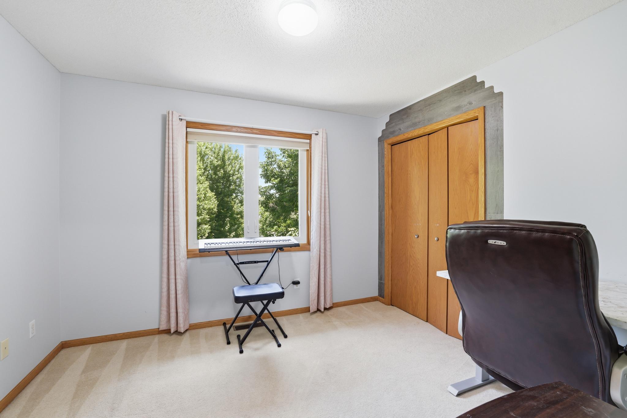 property viewer photo 20