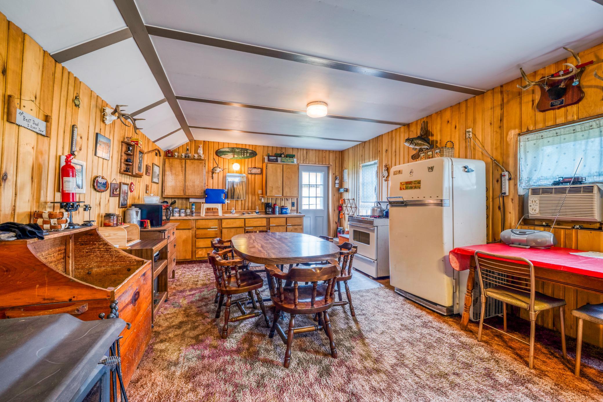 main property photo 40