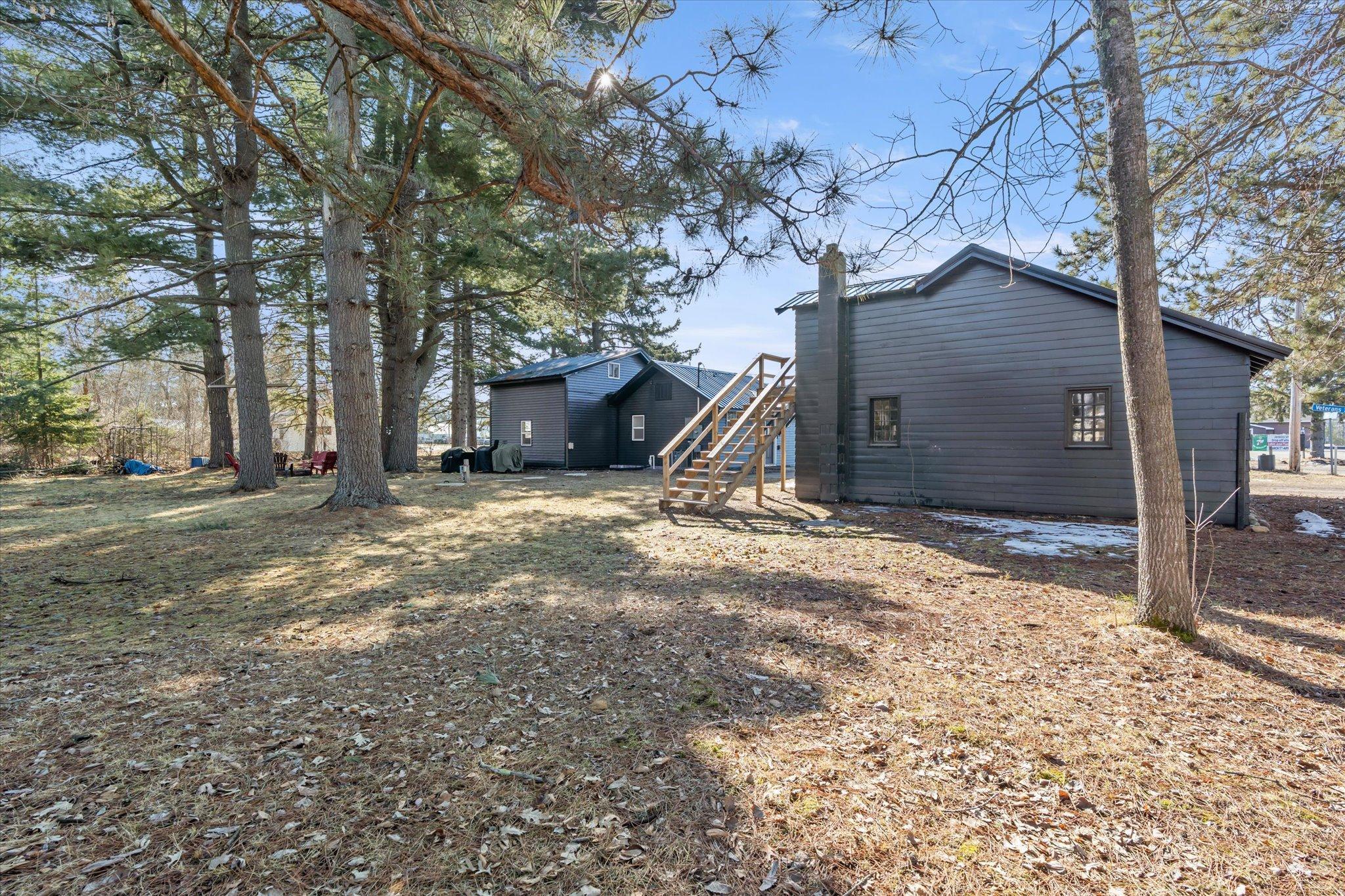 main property photo 23