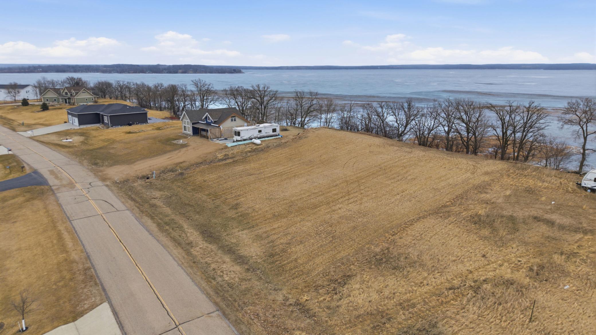main property photo 4
