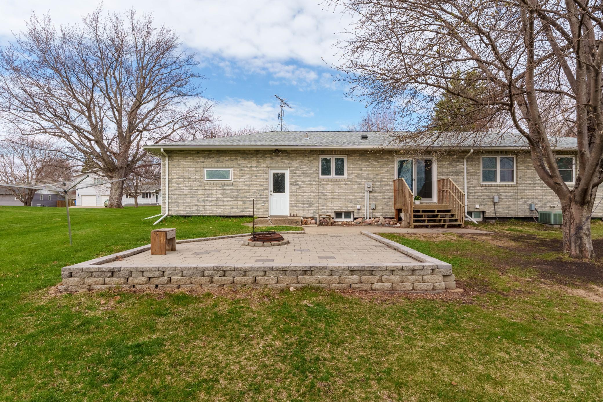 main property photo 34