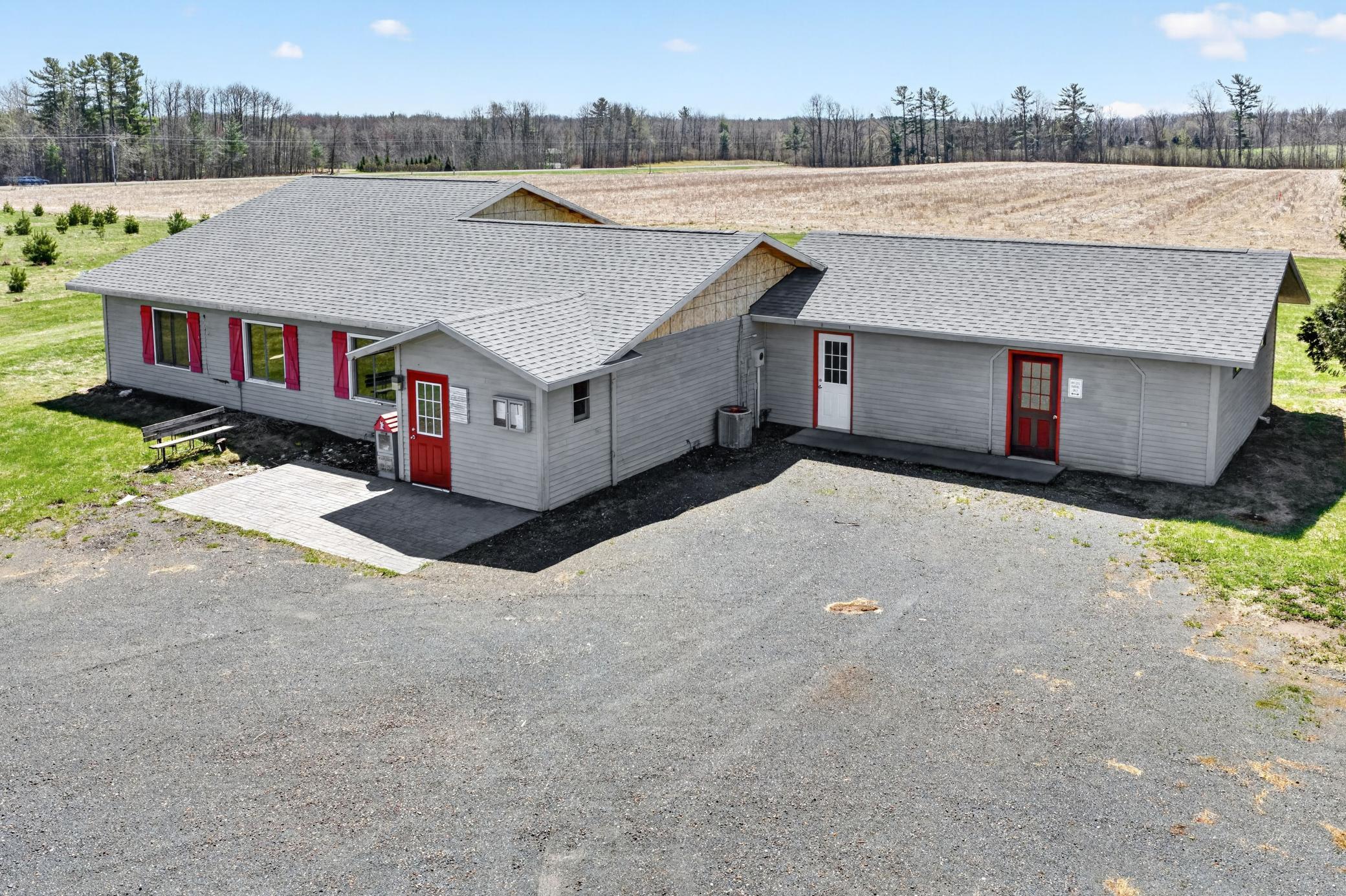 main property photo 5