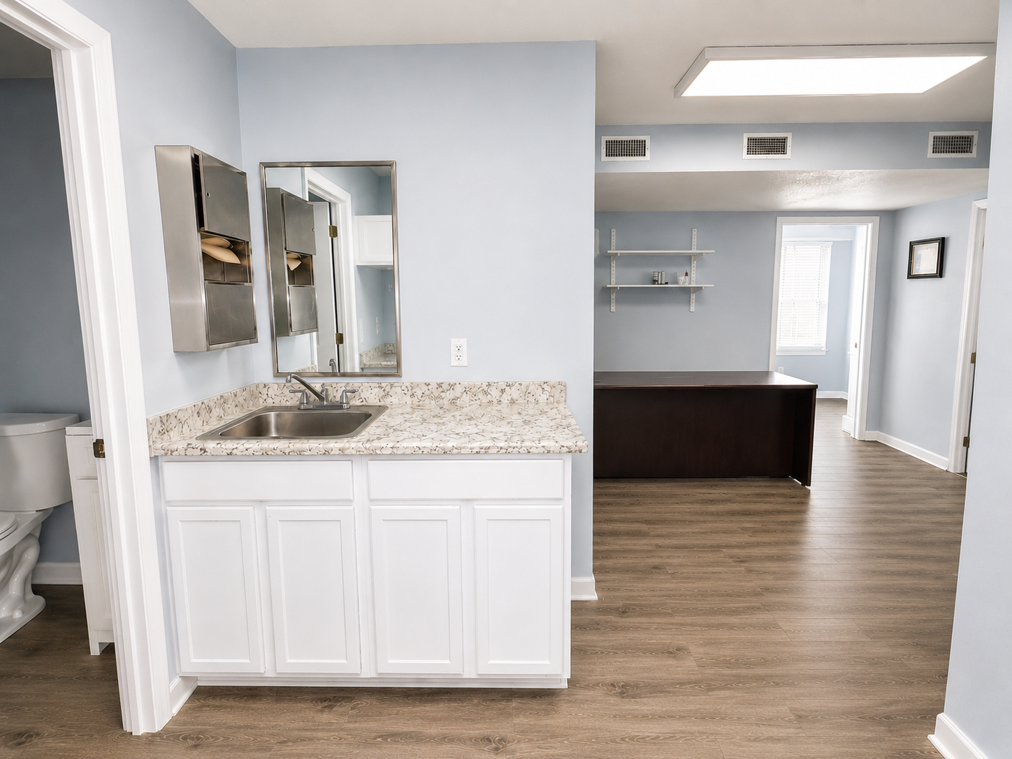 main property photo 8