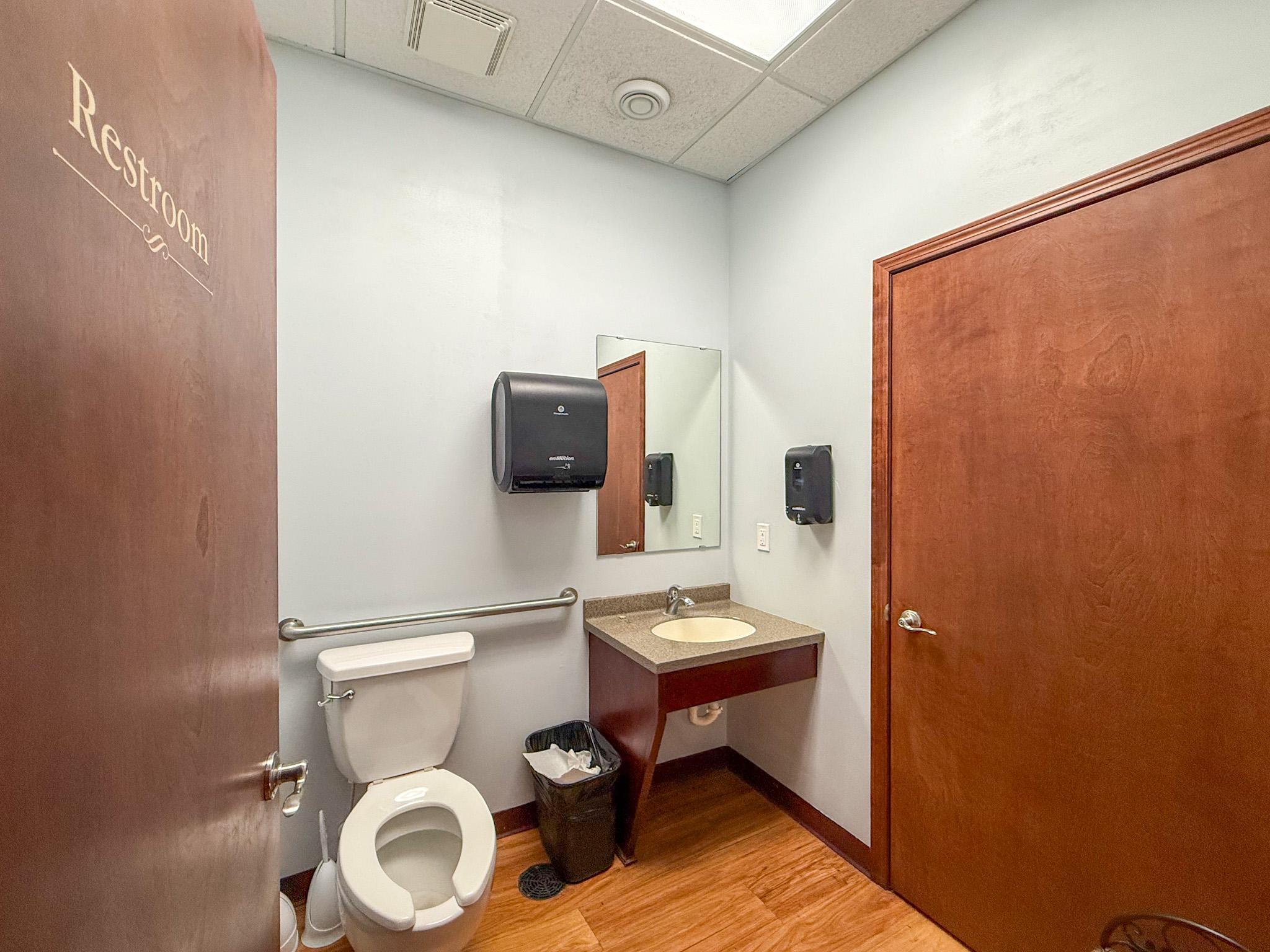 main property photo 33
