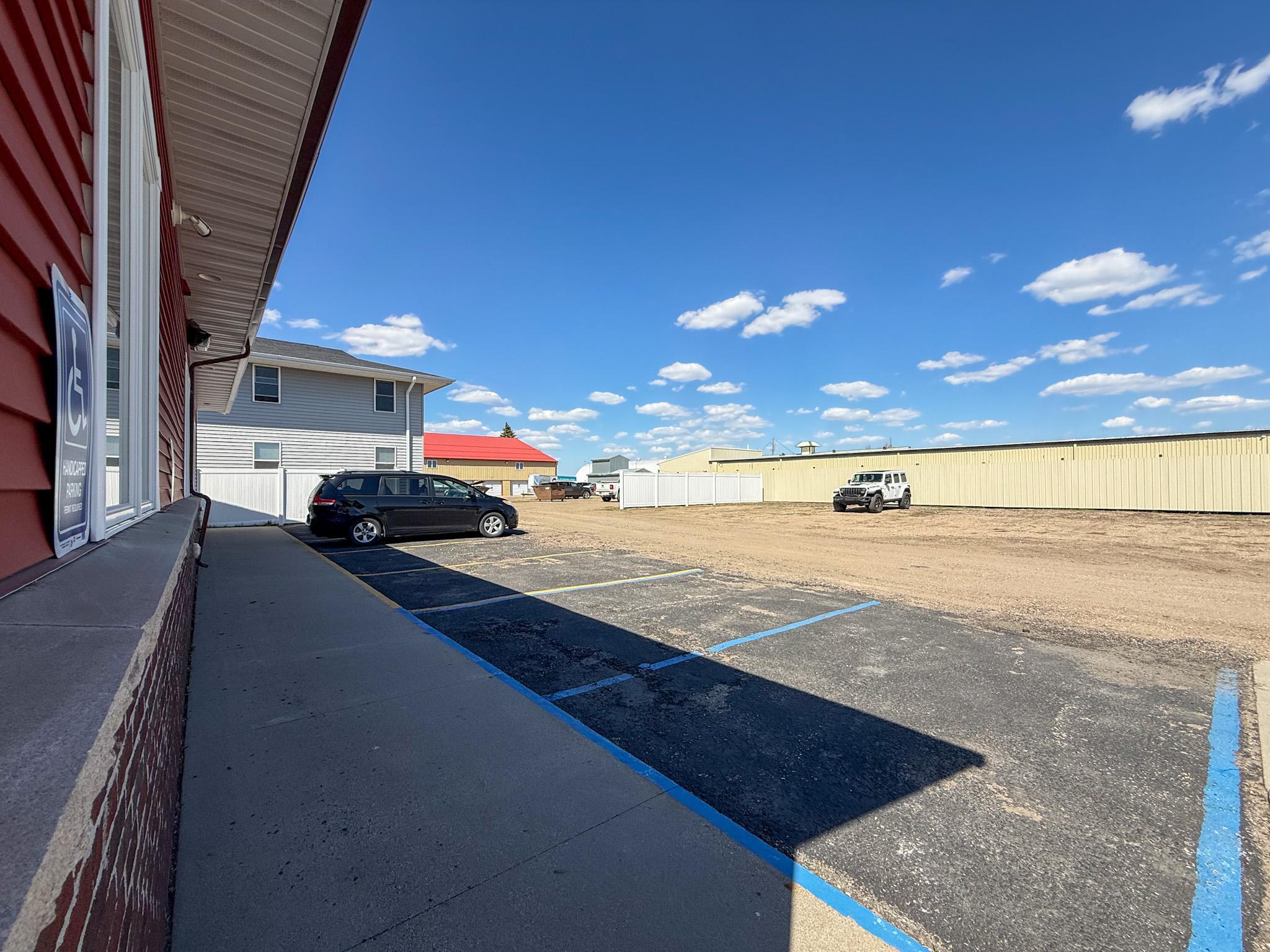 main property photo 4