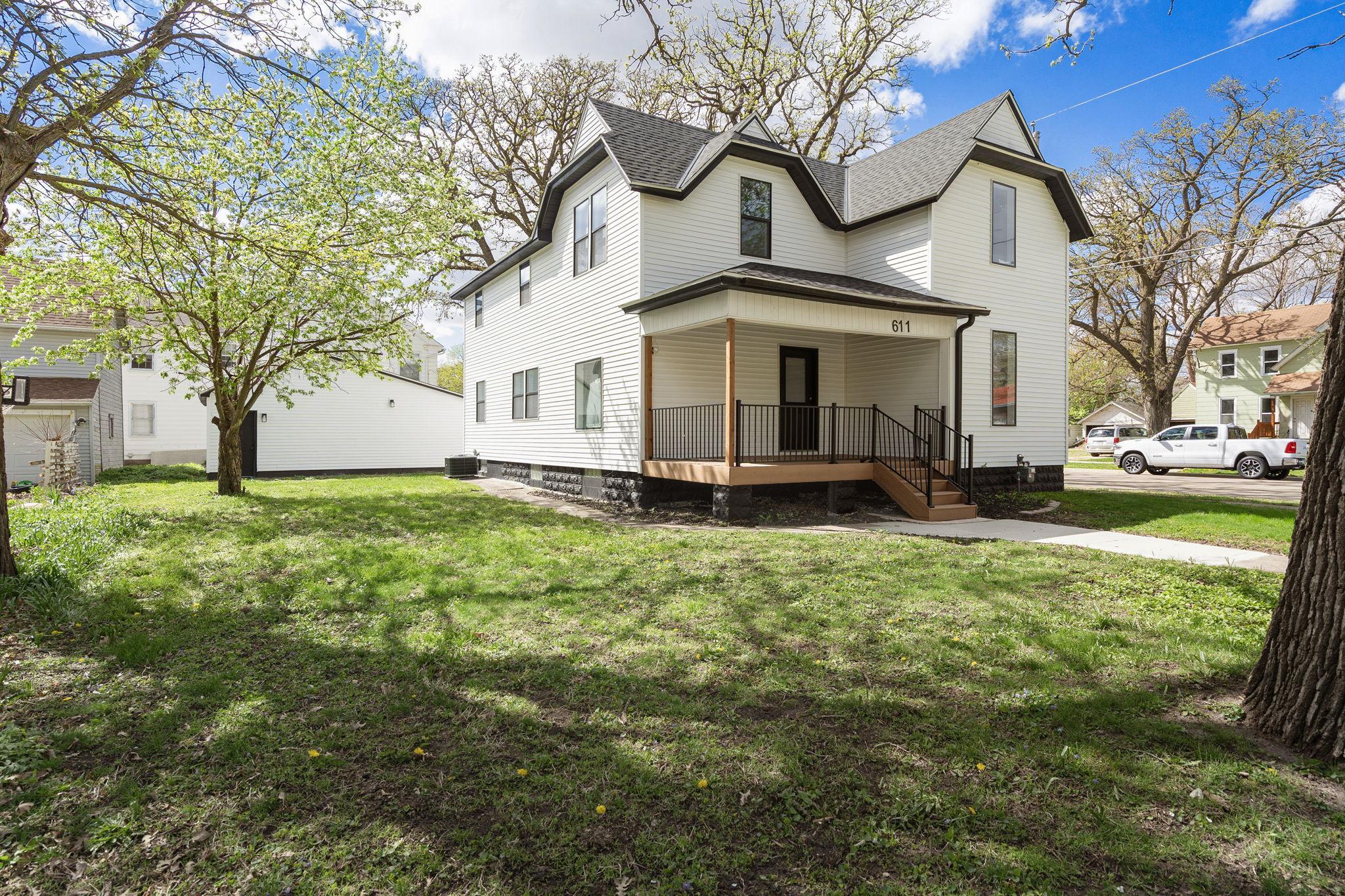 main property photo 11