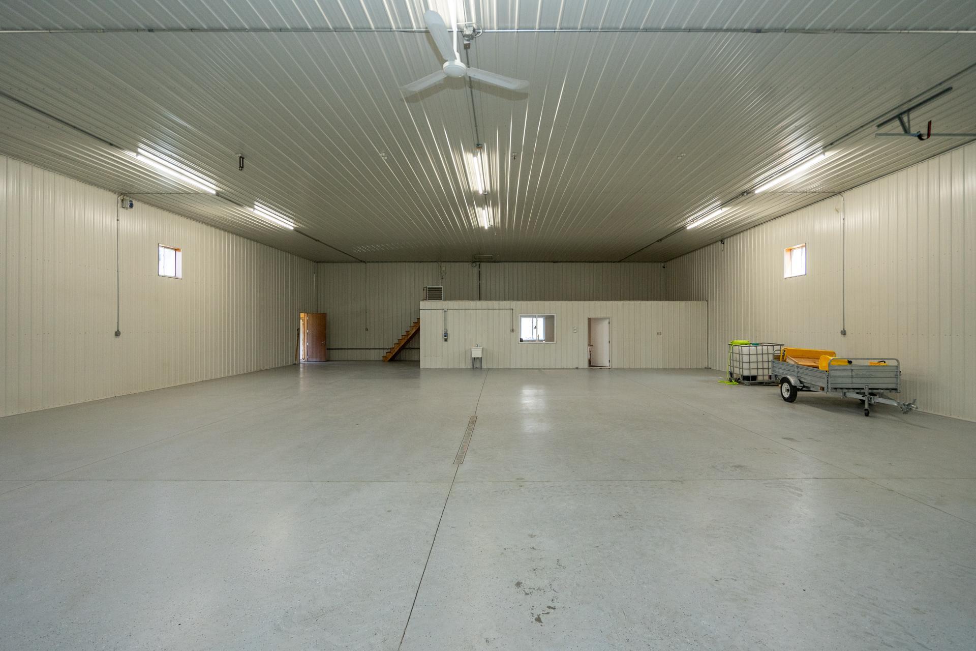 main property photo 25