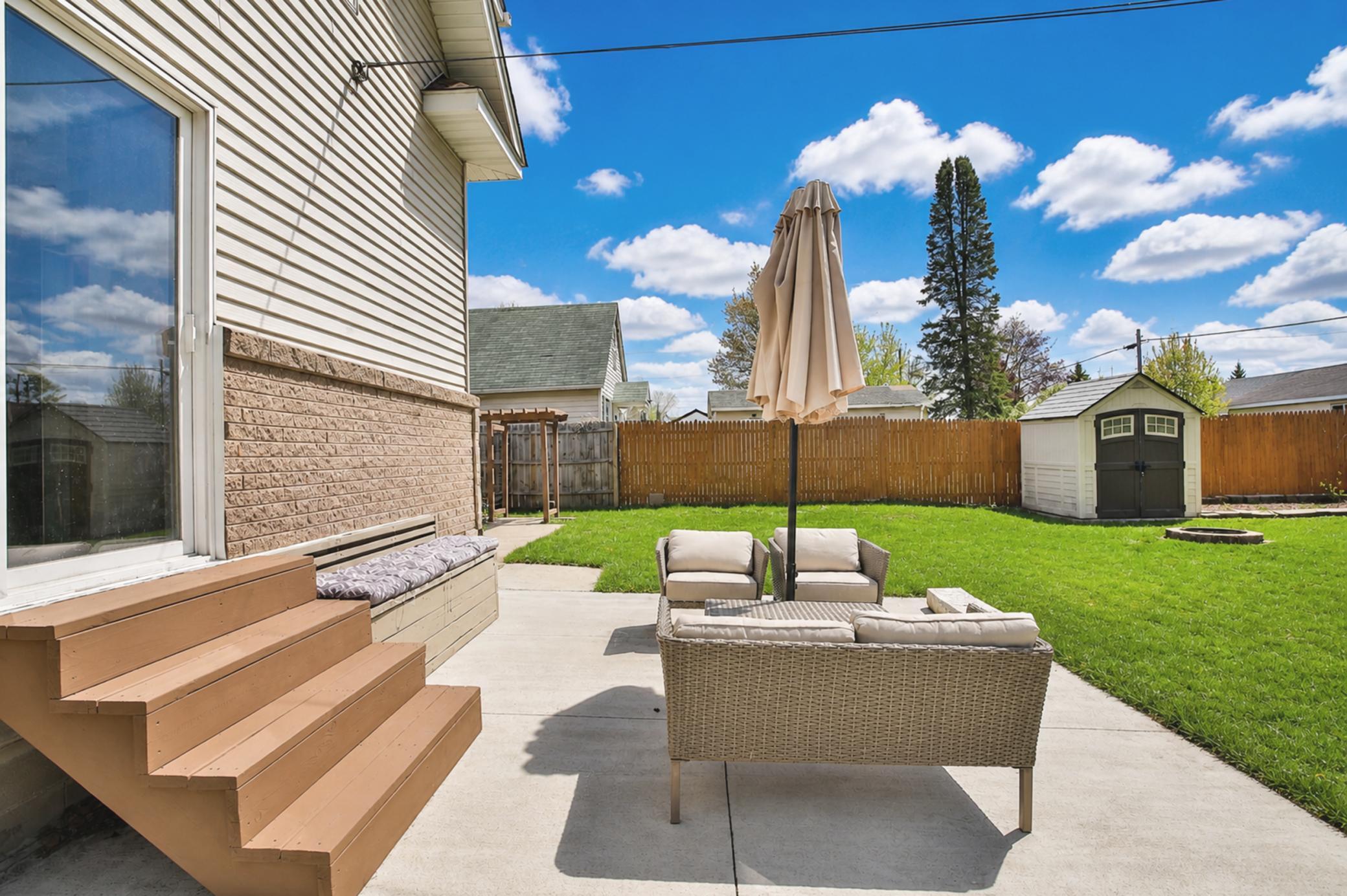 main property photo 5