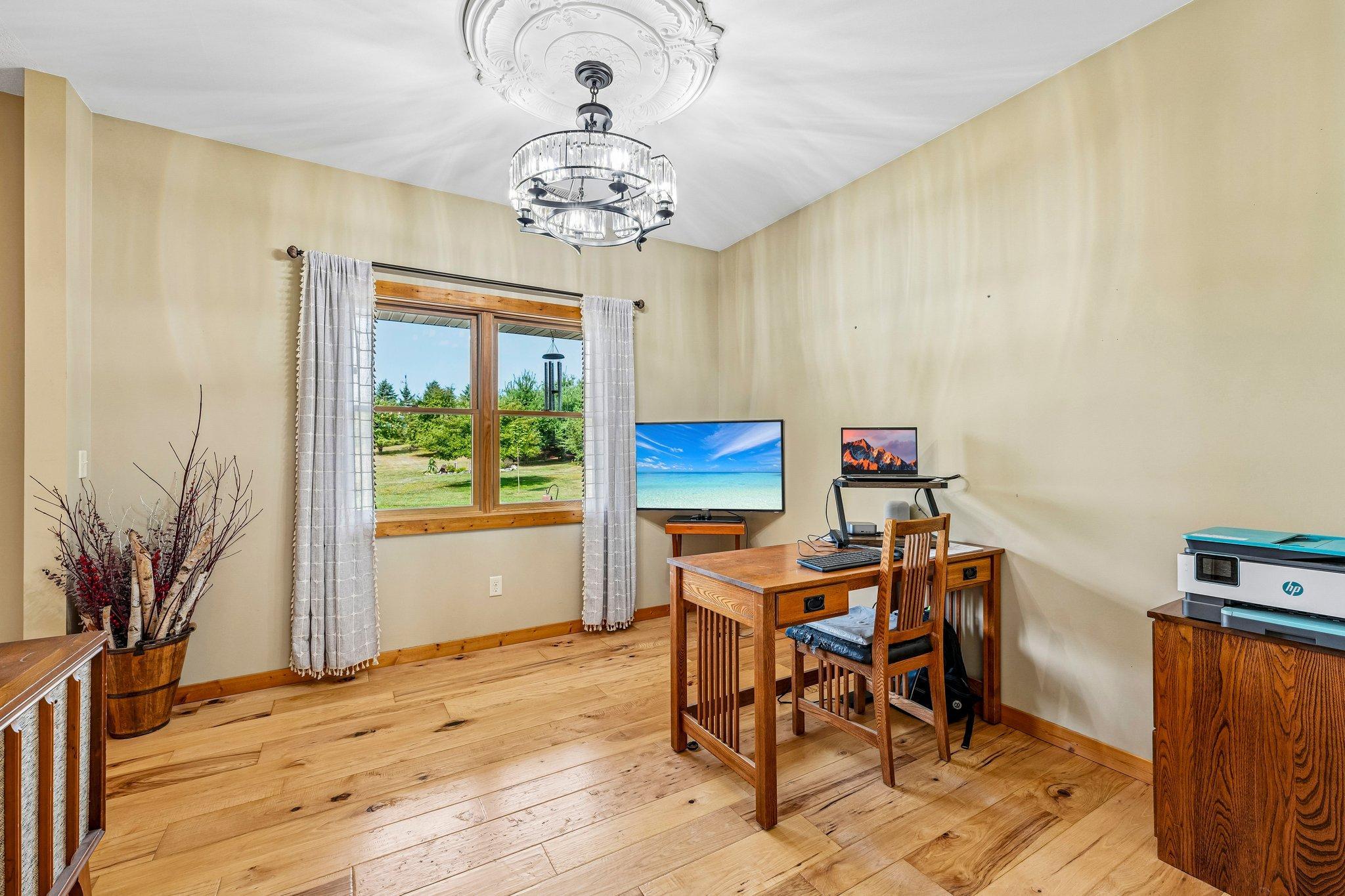 main property photo 22