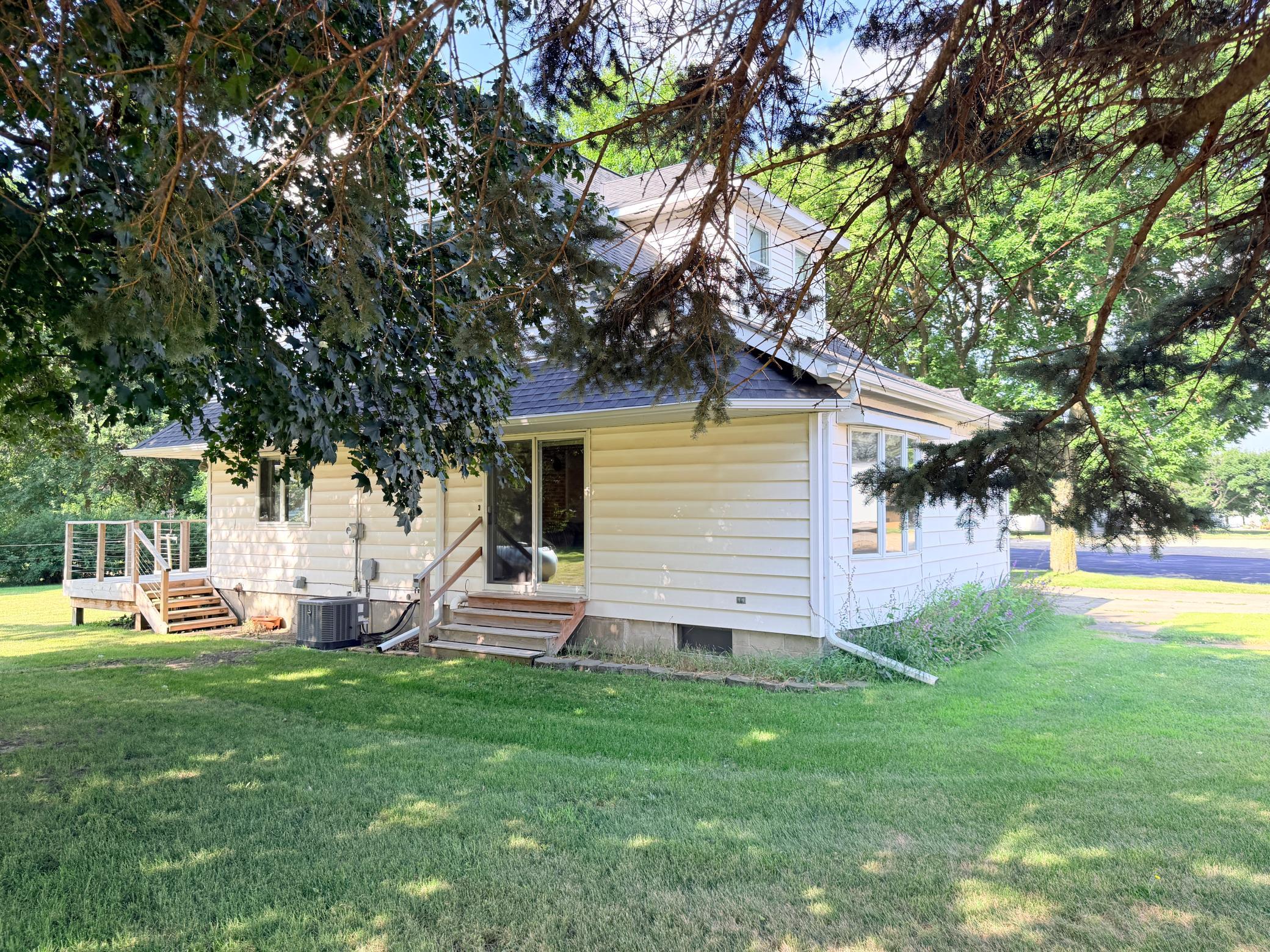 main property photo 34