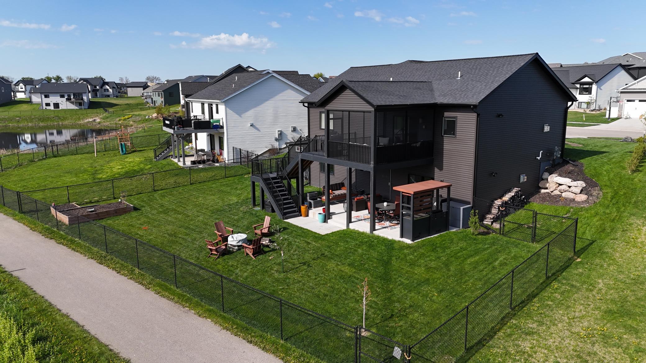 main property photo 51