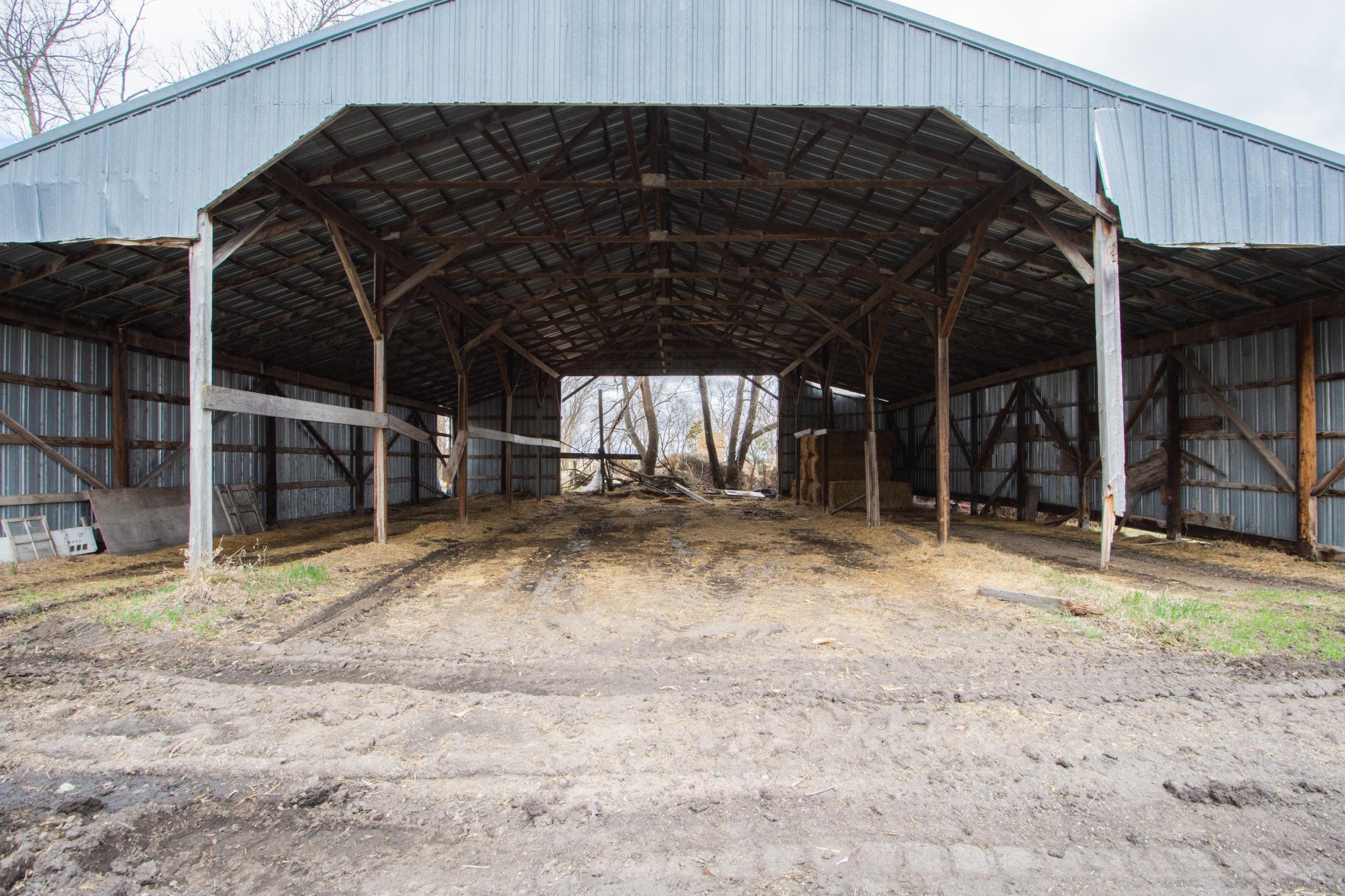 main property photo 35