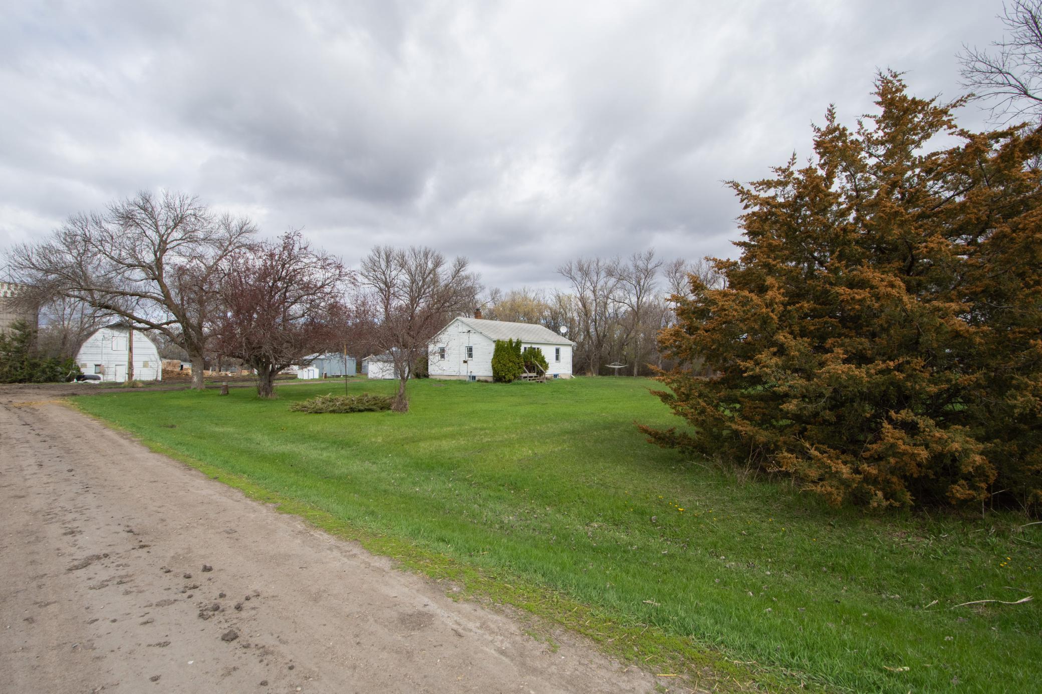 main property photo 38