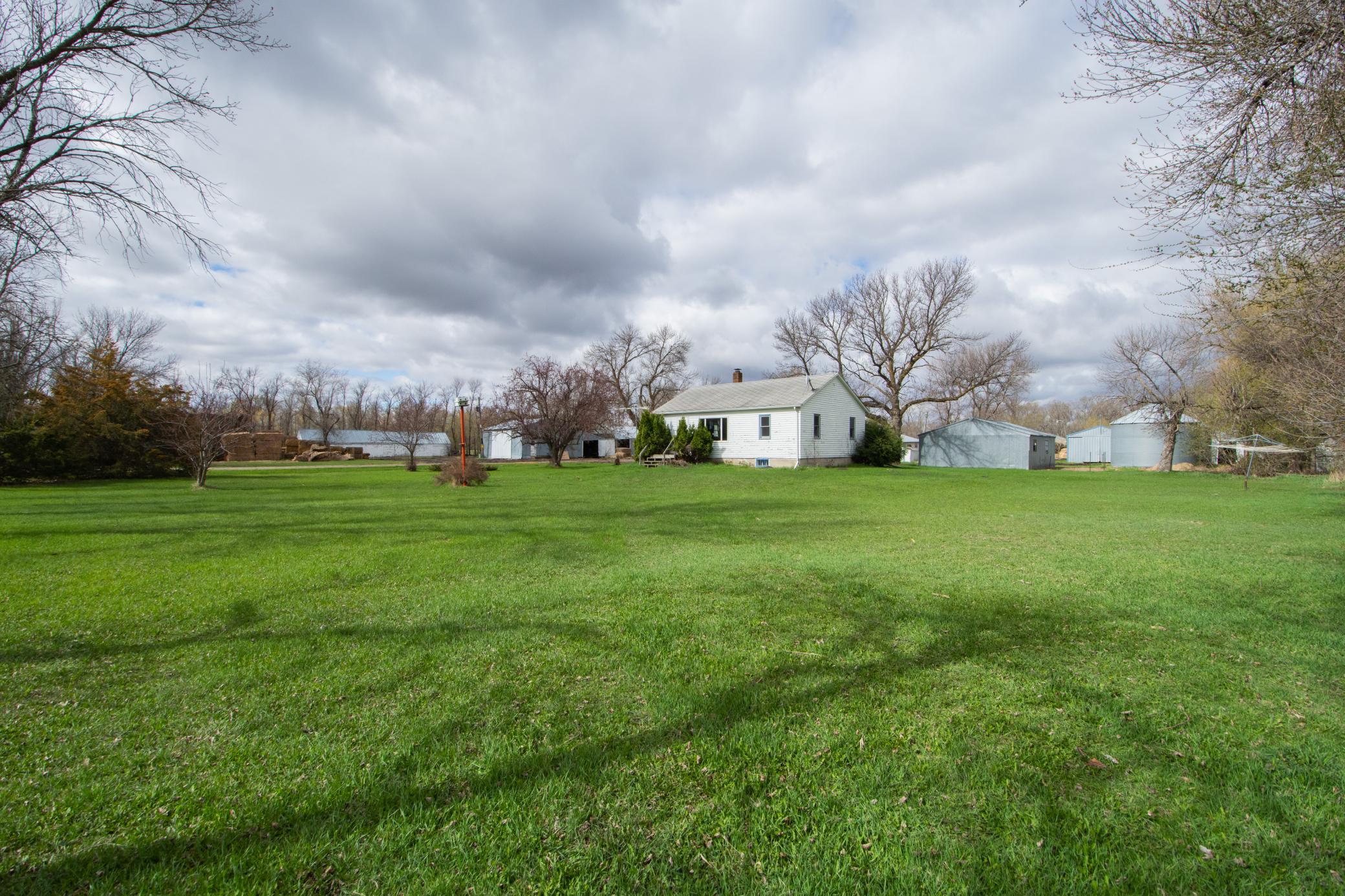 main property photo 39