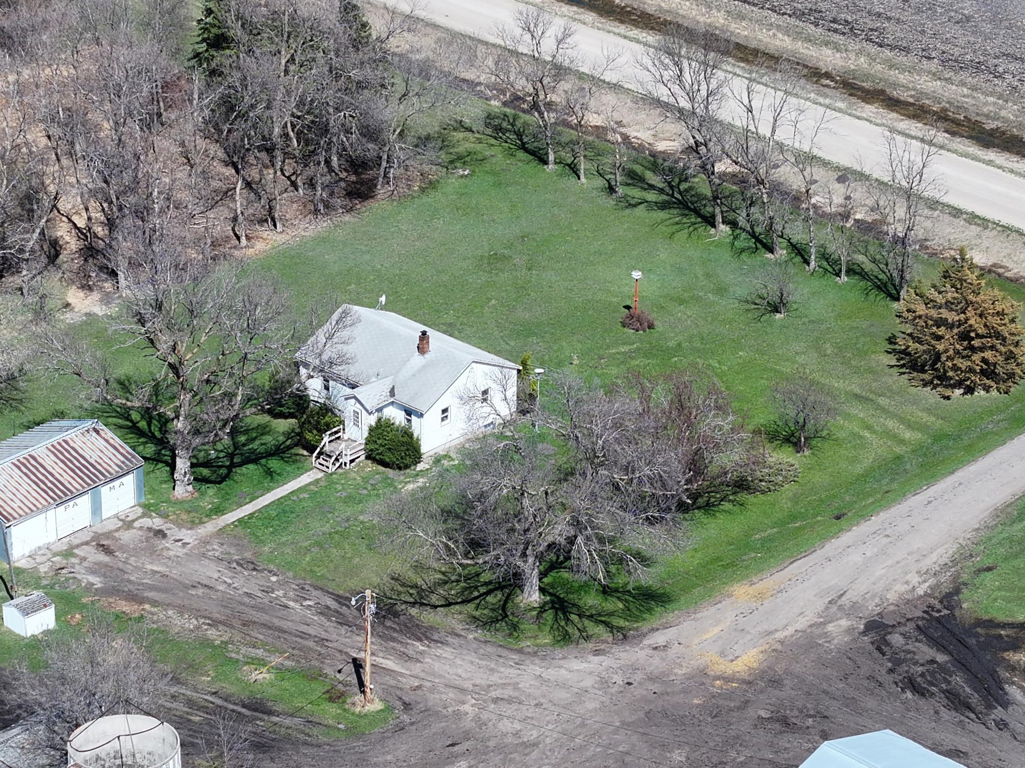 main property photo 41